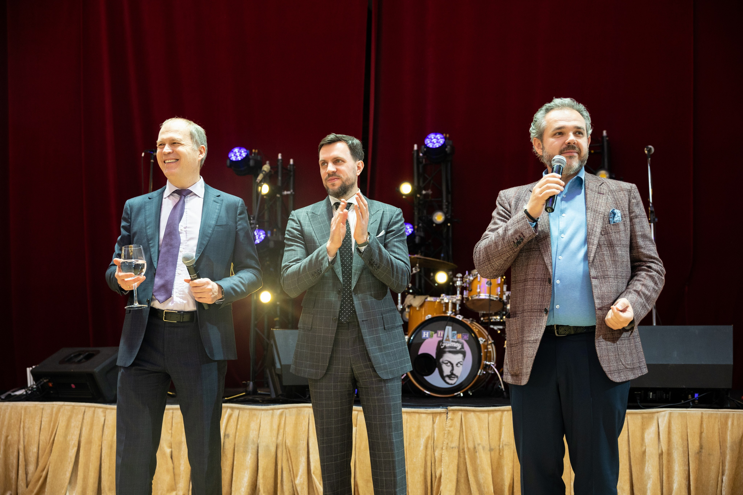 Новогодний корпоратив компании Интратул. Фотограф на корпоратив Спб / Москва