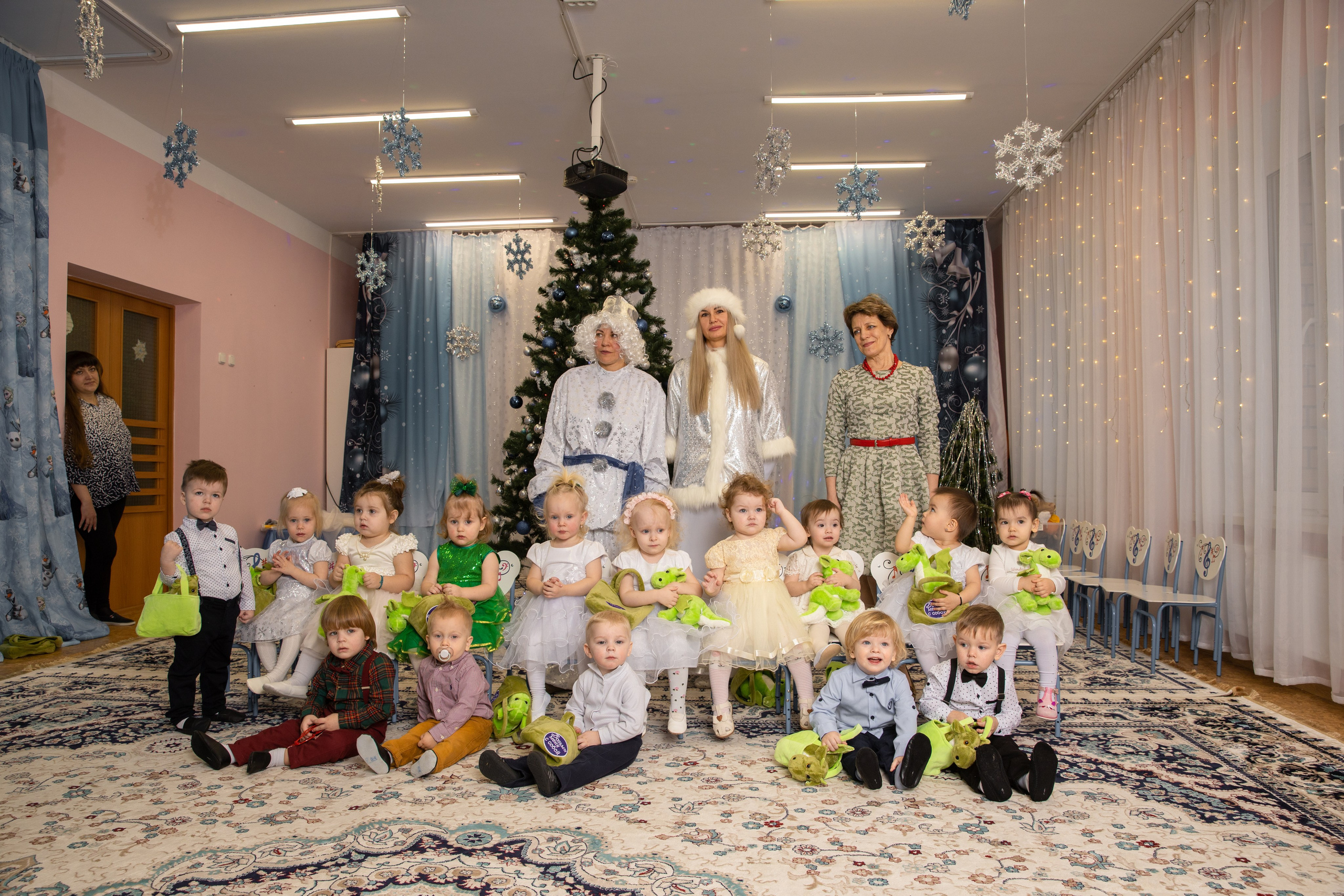 Новогодний утренник Успех. Фотограф в Железнодорожном и Балашихе