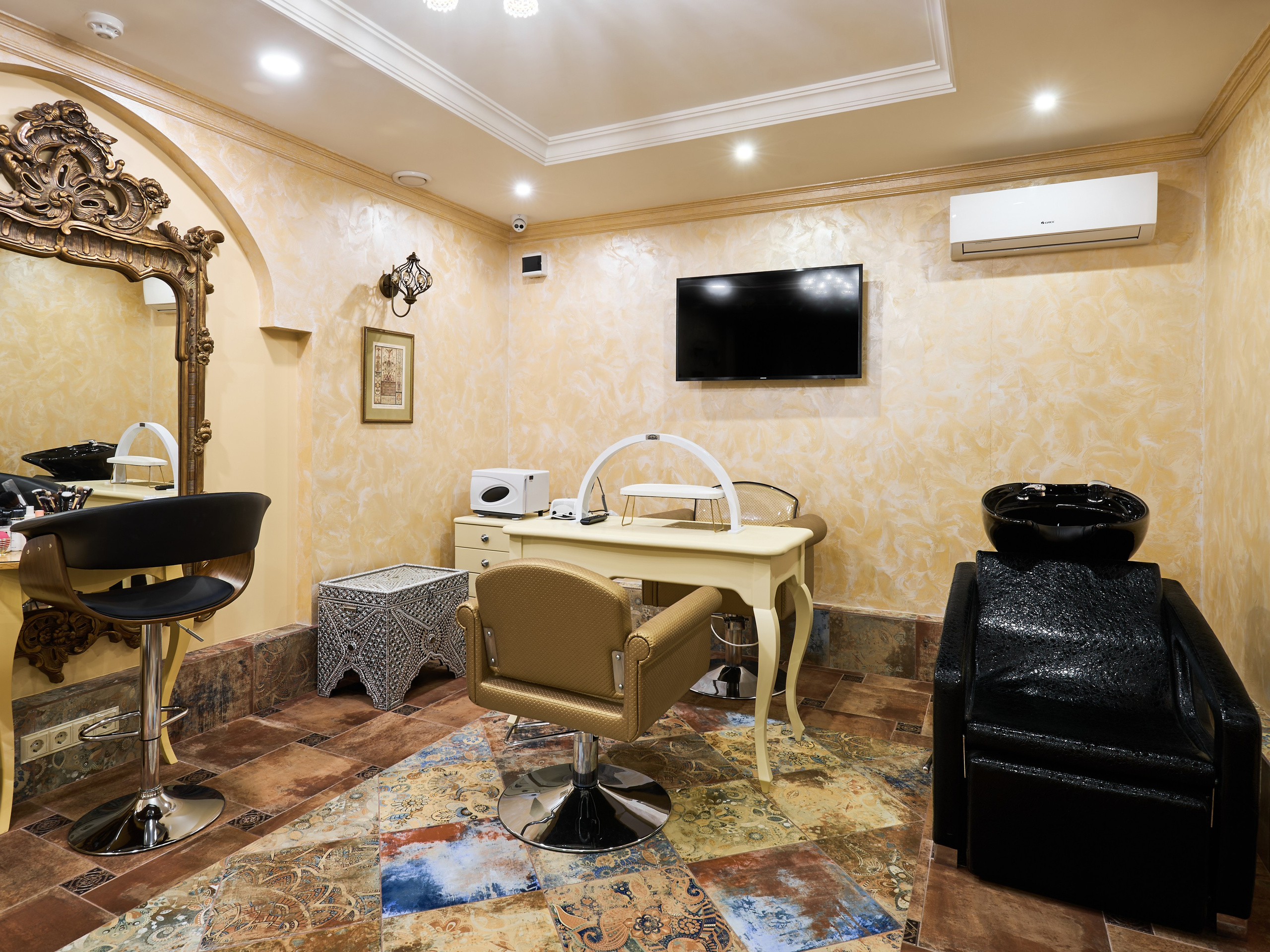 Салон красоты (Эмира). Автомобильный и интерьерный фотограф в Минске Александр Тагаев