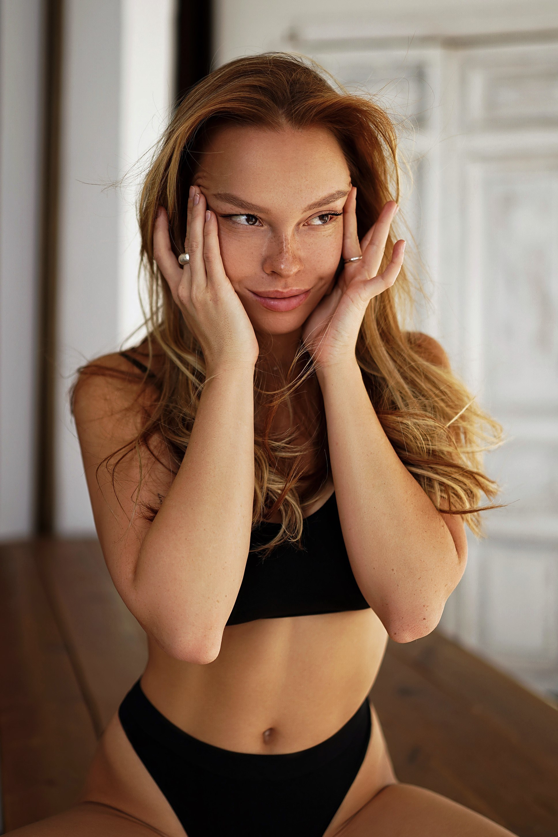 ЖЕНСКИЕ СЪЕМКИ. ЖЕНСКИЙ ФОТОГРАФ КРИСТИНА ВИГЕЛЬ