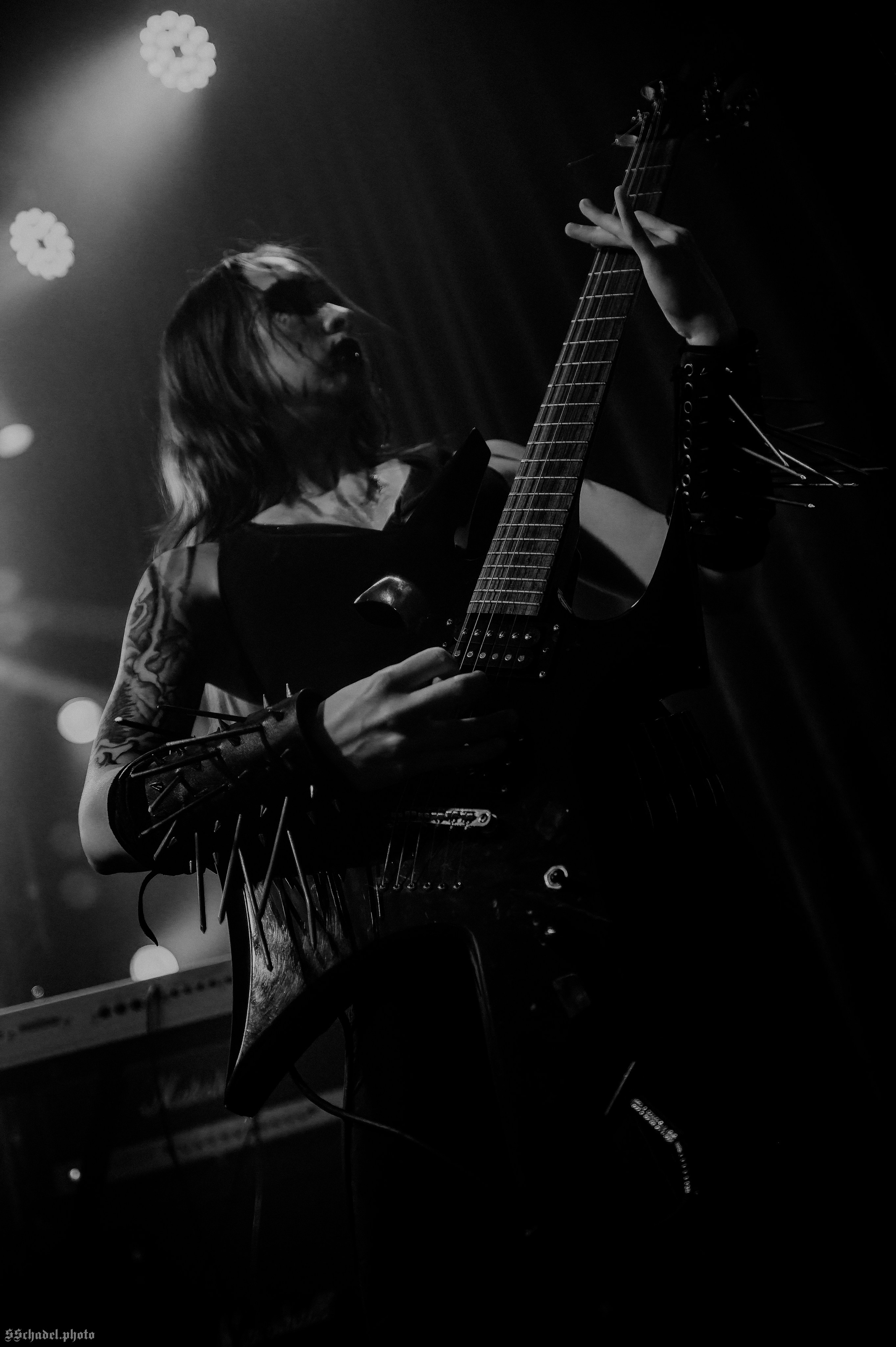 Frostlagte Måne 07.12.25. We will make everything metal!