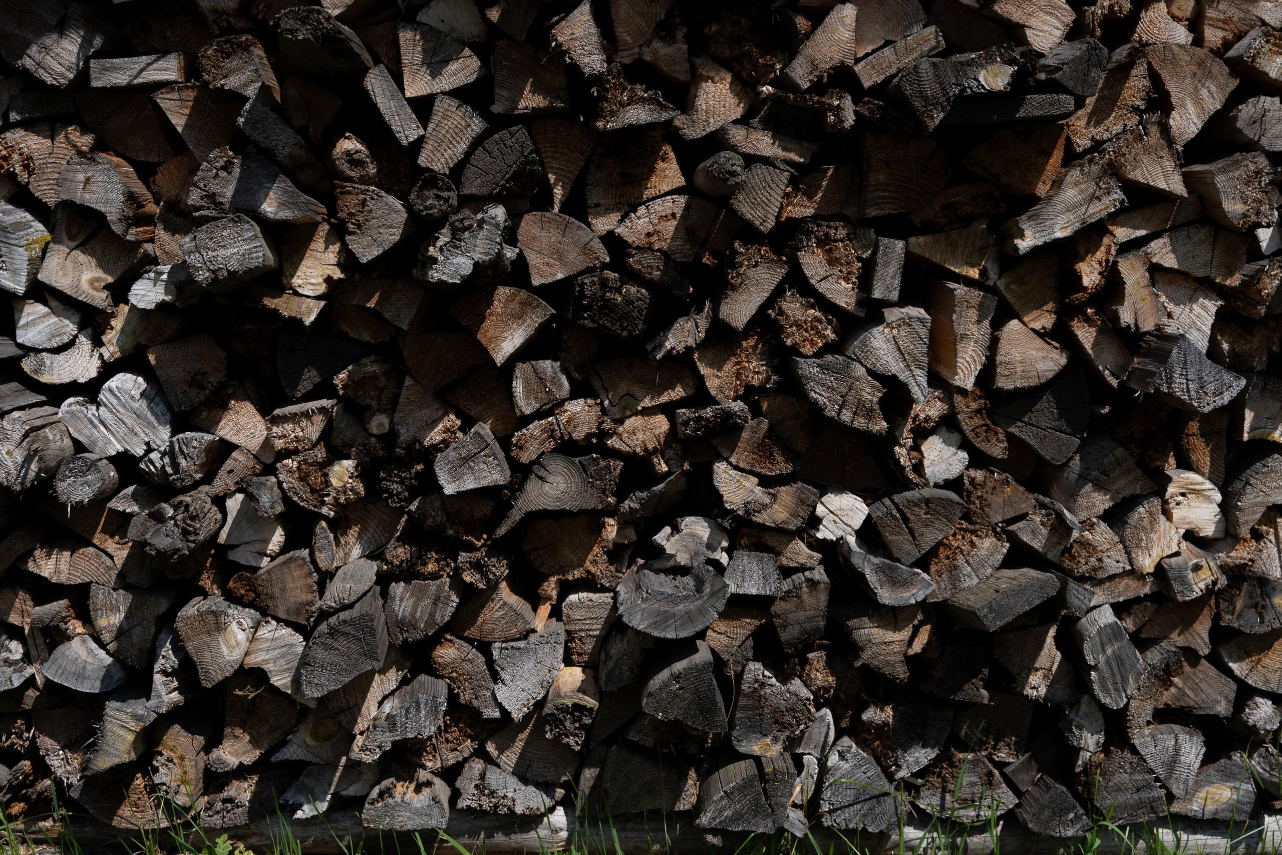 Home.land. Künstler Verstecktoff