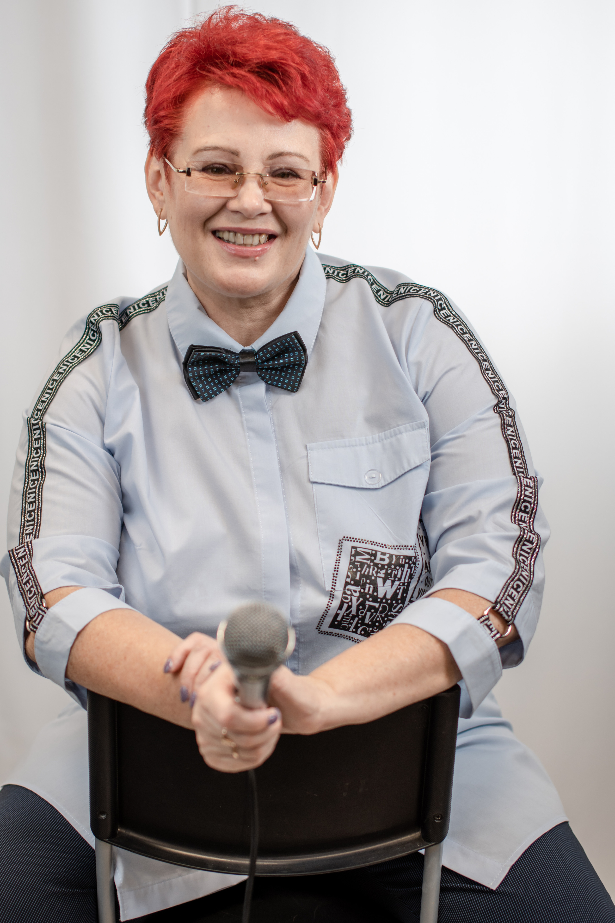 Ведущая праздников Инна. Фотограф в Сузуне — Зоя Попова (Собственная фотостудия)