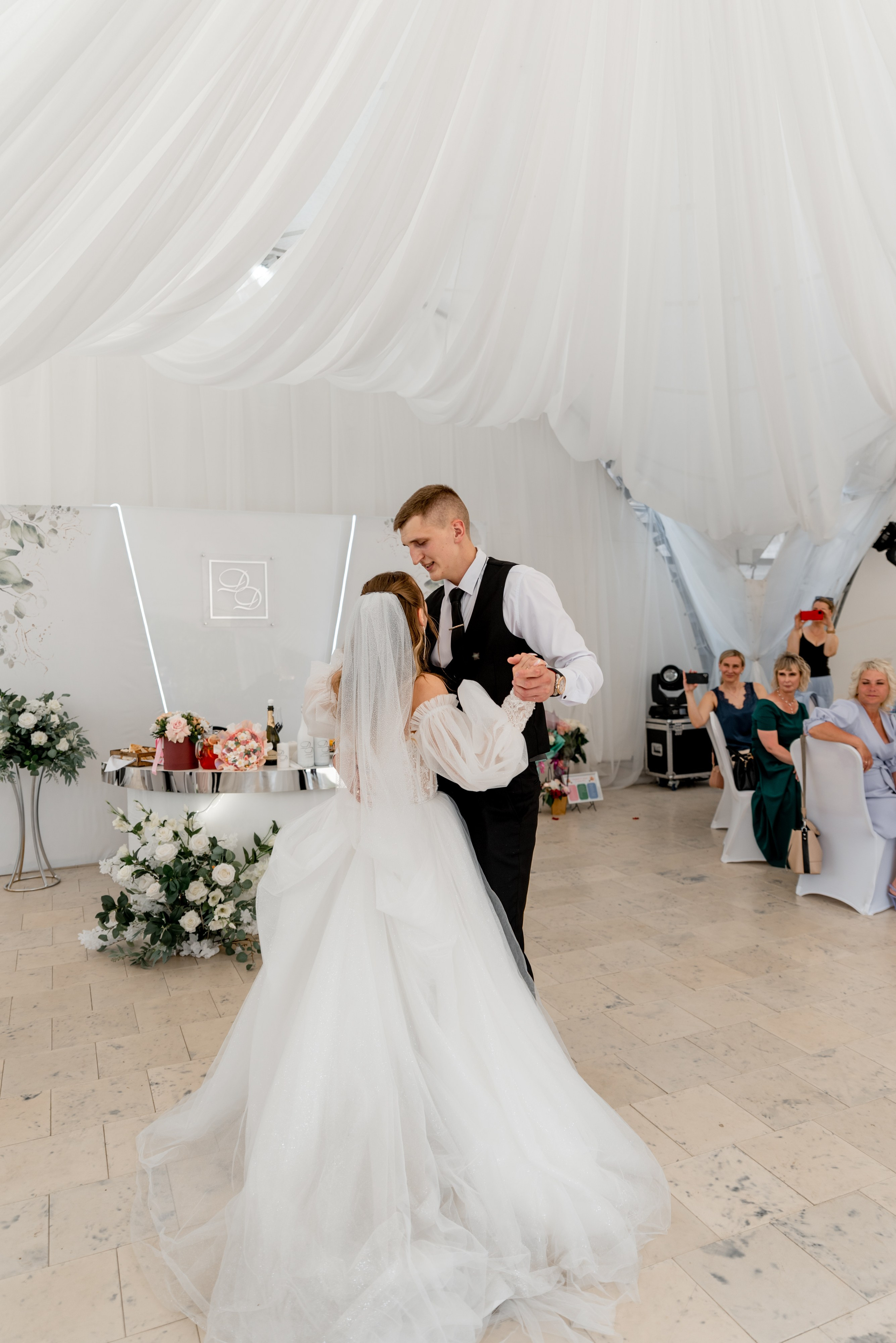 Дмитрий и Диана. Свадебная и семейная фото и видеосъёмка. Брянск