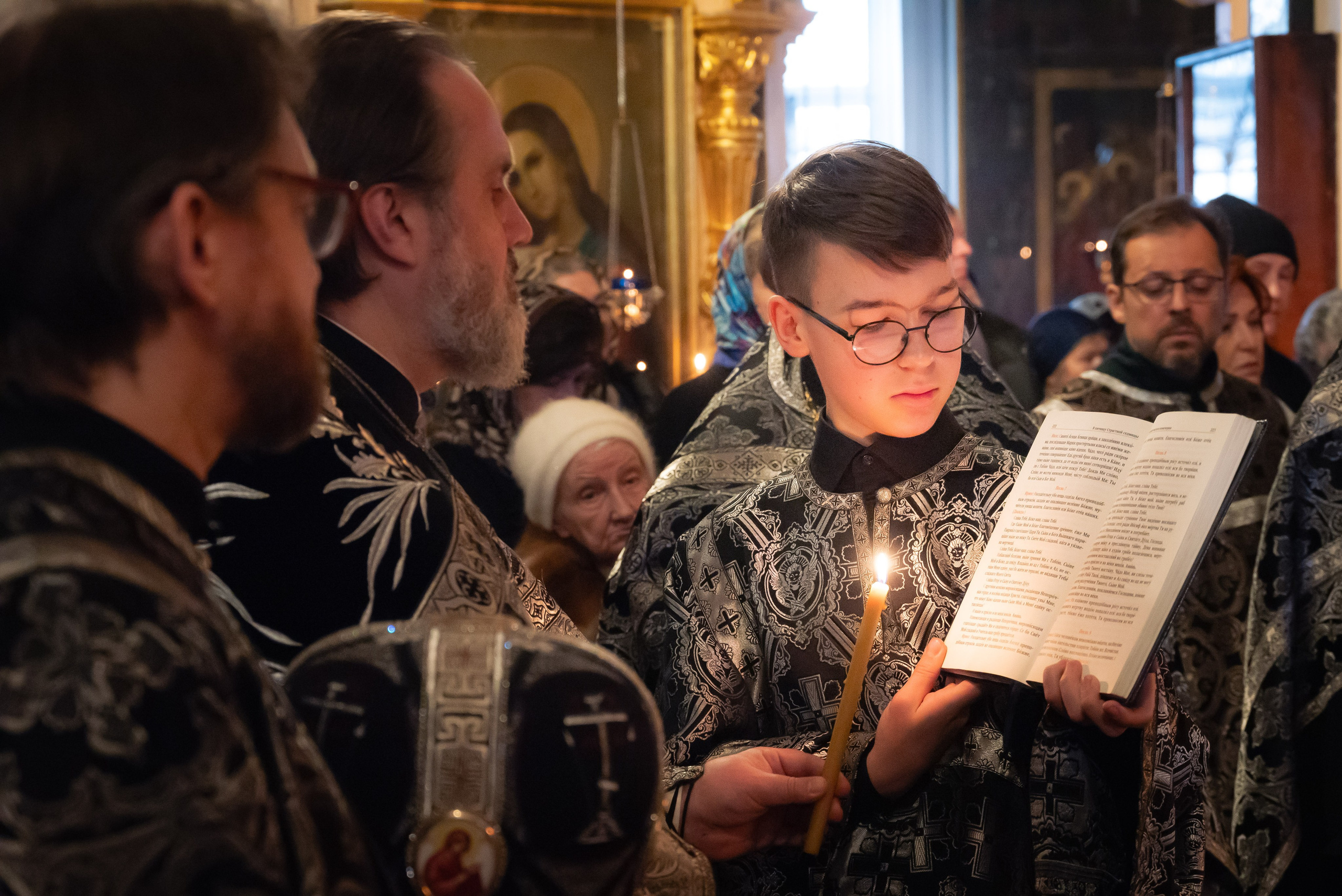 Богородский храм. Вынос Плащаницы. Антон и Татьяна Денисенко — В храме