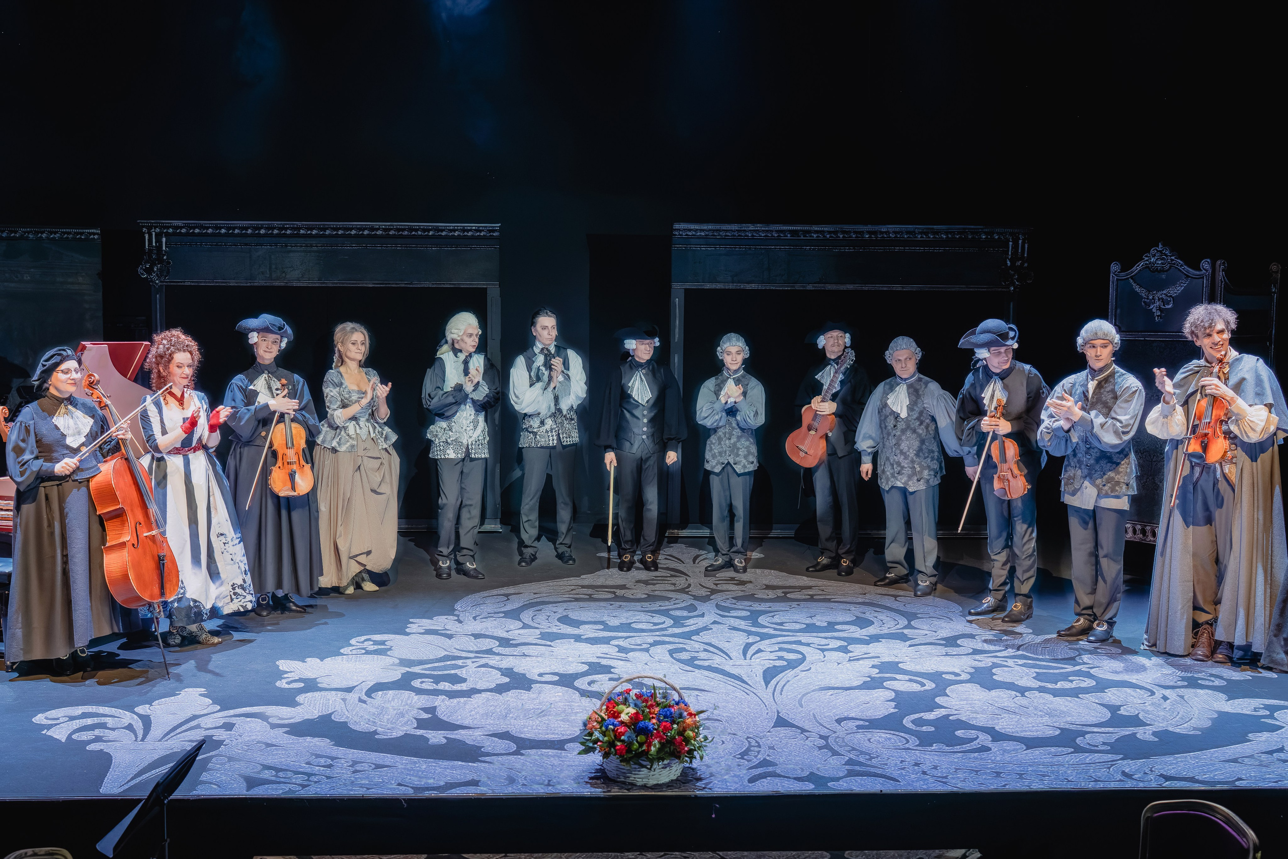 Театр Терезы Дуровой: Моцарт и Сальери. Сайт фотографа Сергея Абрамова