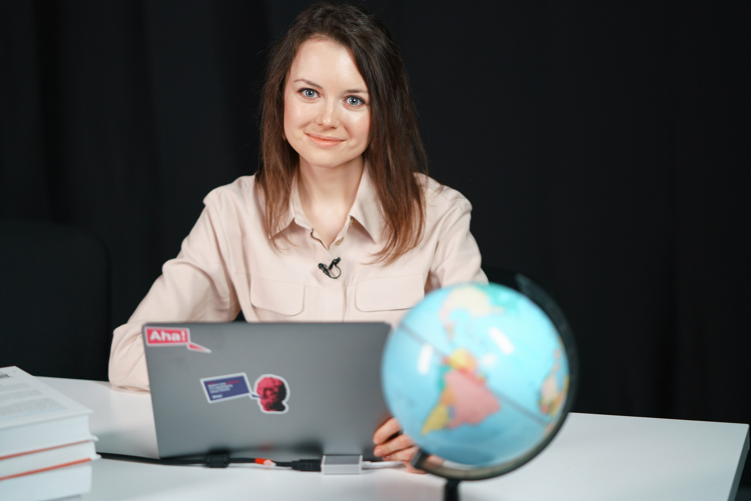 Aha! — 9 апреля 2021. Фотобанк Матемаркетинг