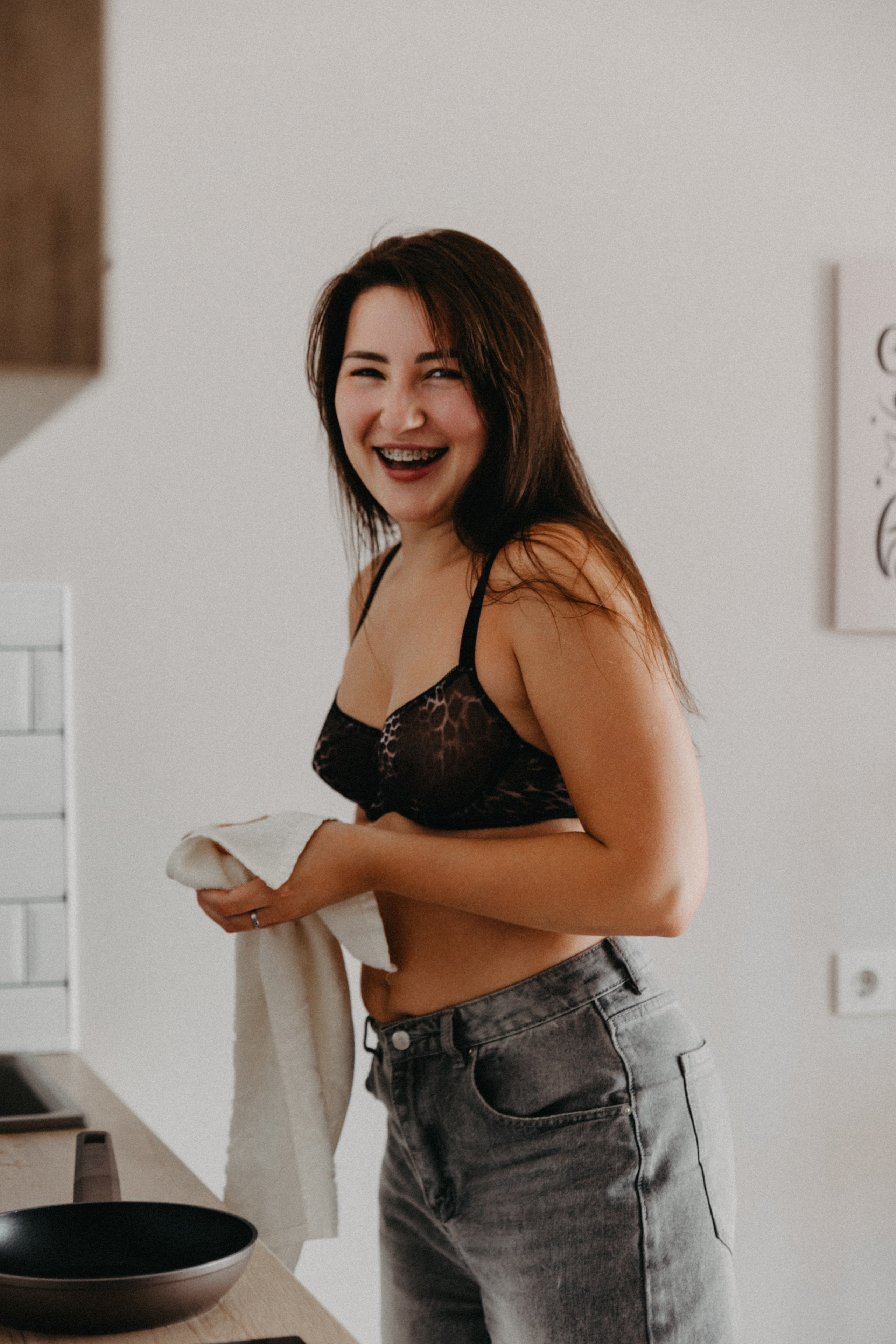 Лера. Дома. Семейный фотограф в Красноярске