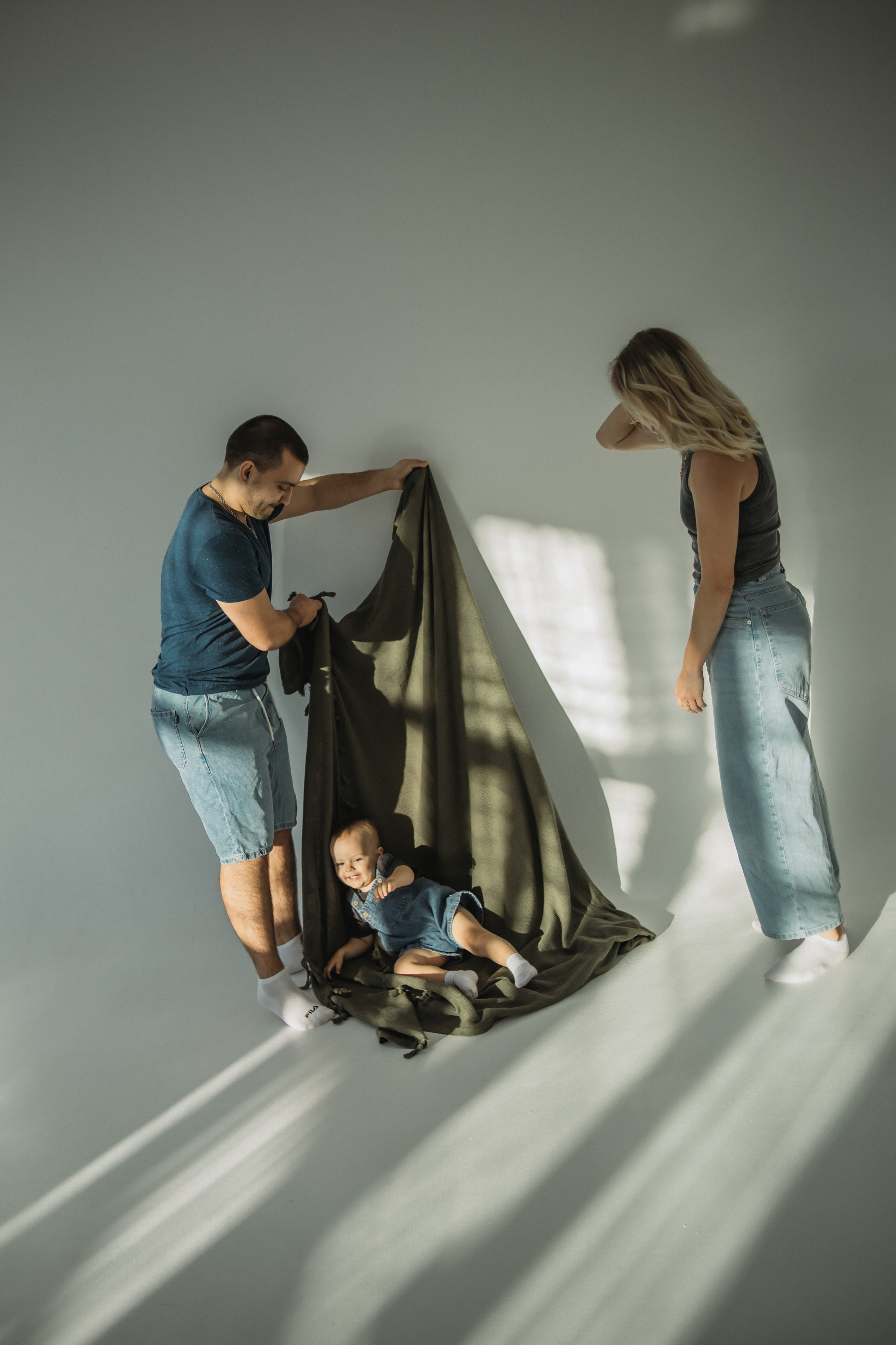 Евгений, Валерия, Макар. Фотограф Регина Крикунова г. Красноярск