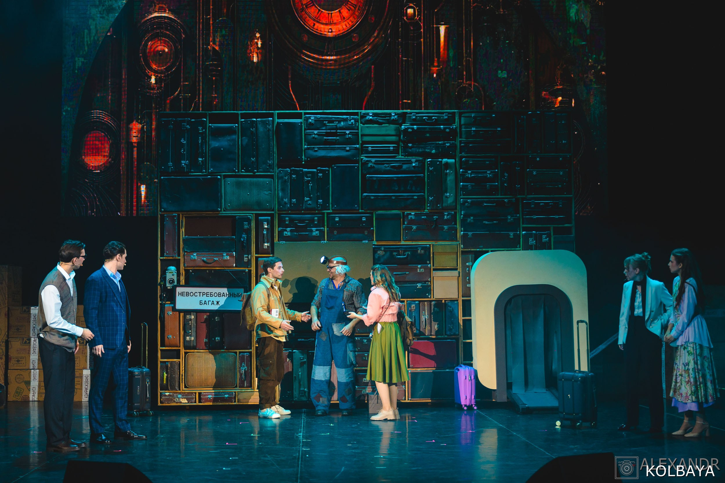 Фотографии со спектакля Блэкаут 18 октября 2025 года. Концертный и театральный репортажный фотограф в Москве Александр Колбая