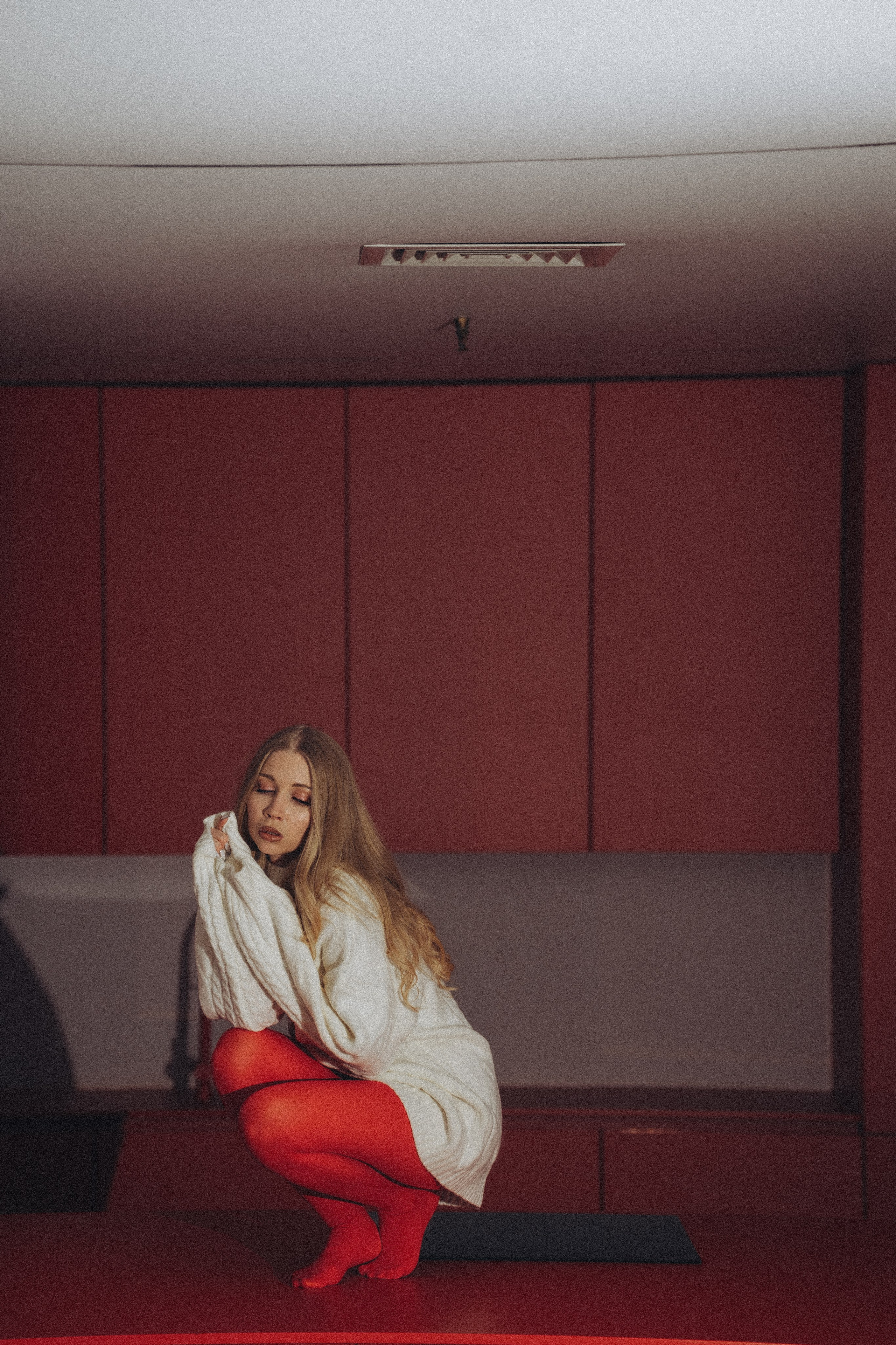 ФОТОСЕССИЯ К НОВОМУ ГОДУ В СТУДИИ С ЕЛОЧКОЙ КРАСИВЫЙ ОБРАЗ. Профессиональный фотограф, Санкт-Петербург — Виктория Богомолова