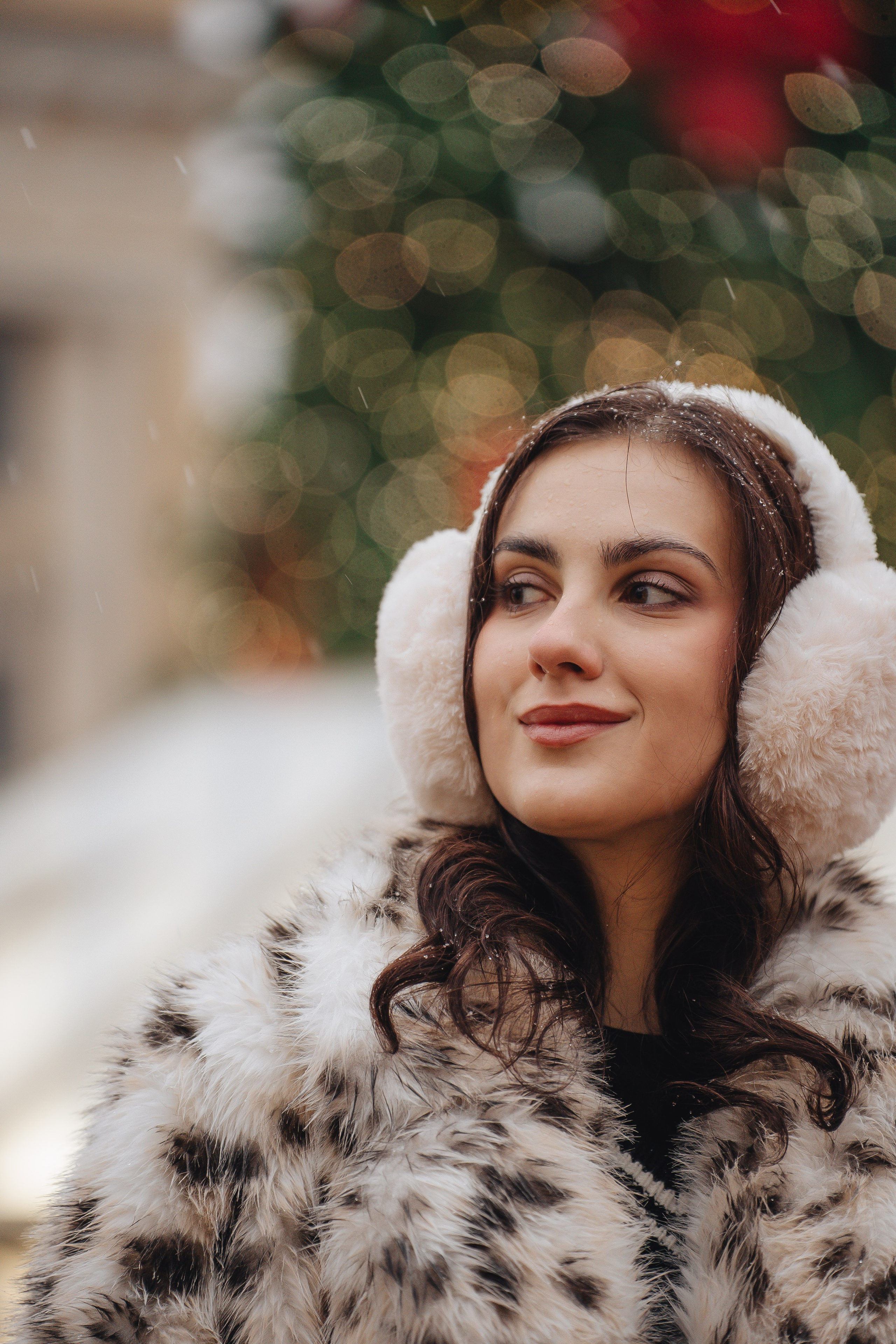 ПРОГУЛКА НА МАНЕЖНОЙ ПЛОЩАДИ ДЛЯ ДЕВУШКИ ПЕРЕД НОВЫМ ГОДОМ (НОВОГОДНЯЯ ФОТОСЕССИИЯ НА МАНЕЖНОЙ ПЛОЩАДИ). Профессиональный фотограф, Санкт-Петербург — Виктория Богомолова