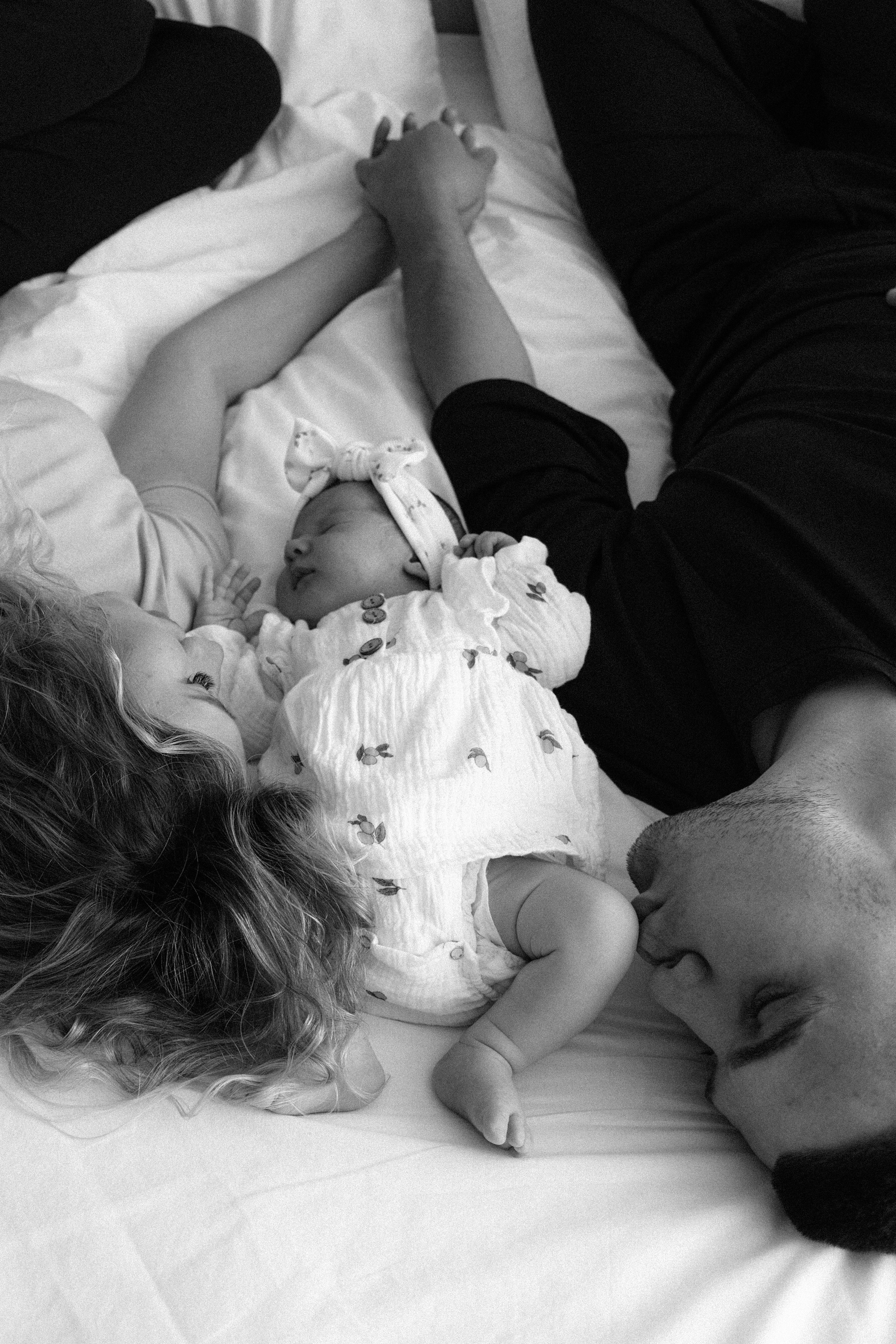 Домашняя с малышом. Фотограф на камеру и мобильная съемка в Казани Лидия