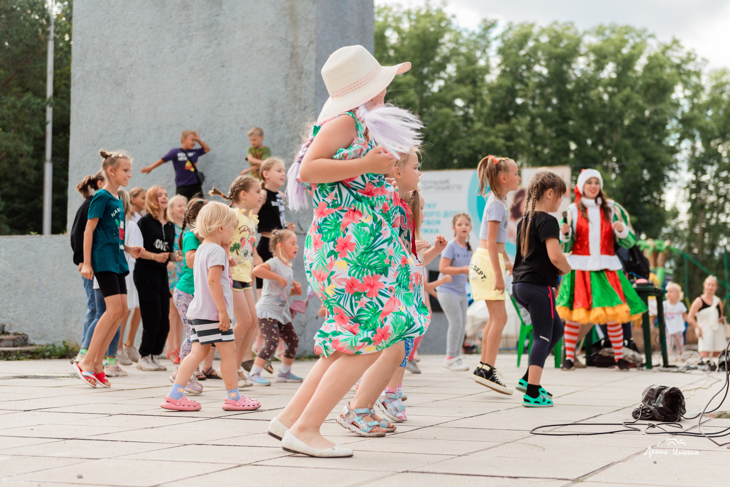 Краски Холи в Комсомольском Парке 2023. Детский фотограф, семейный фотограф и репортажи в Кемерово
