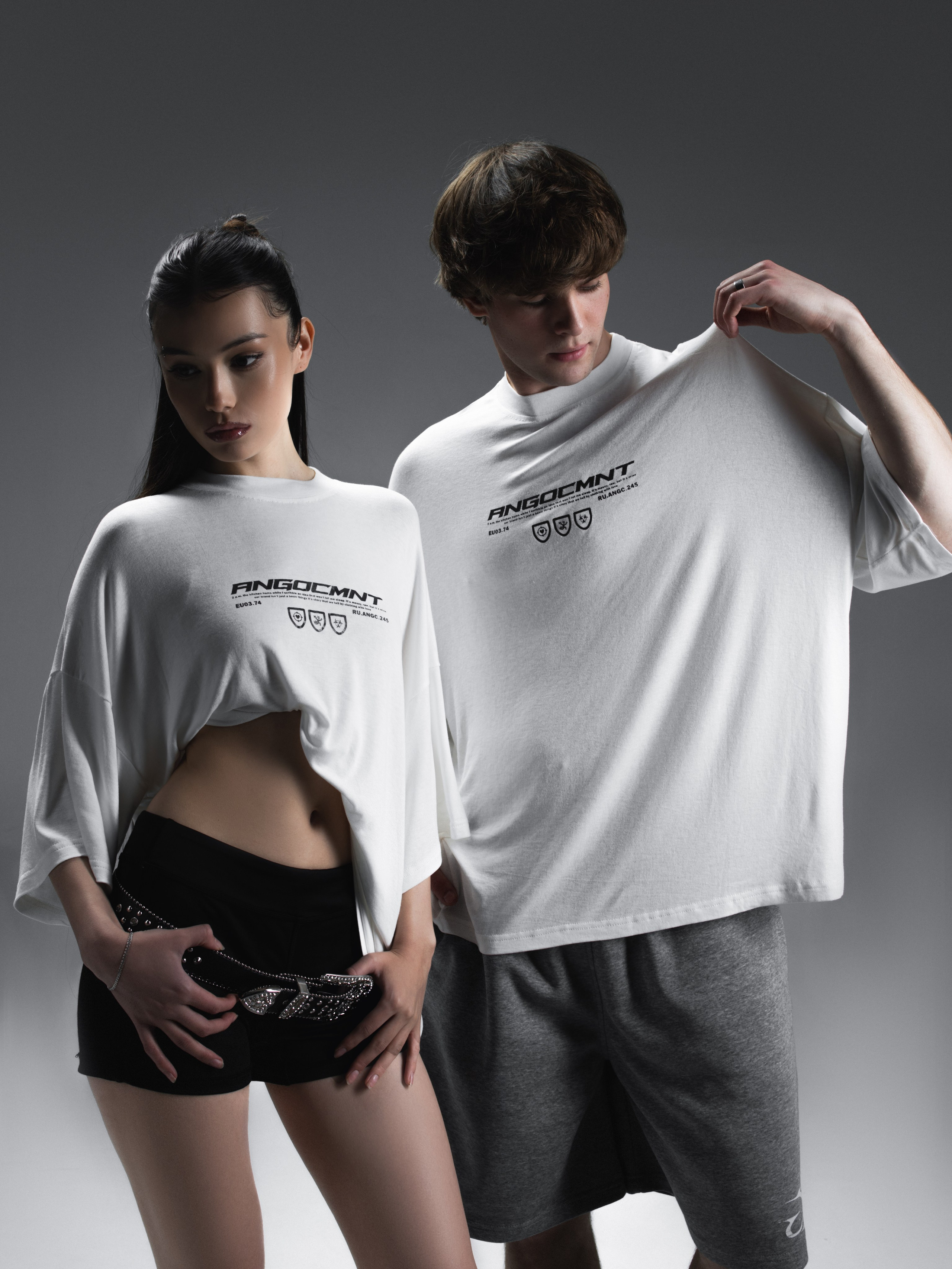 КАТАЛОГ | серый фон. RUNA production — стильные съемки для брендов