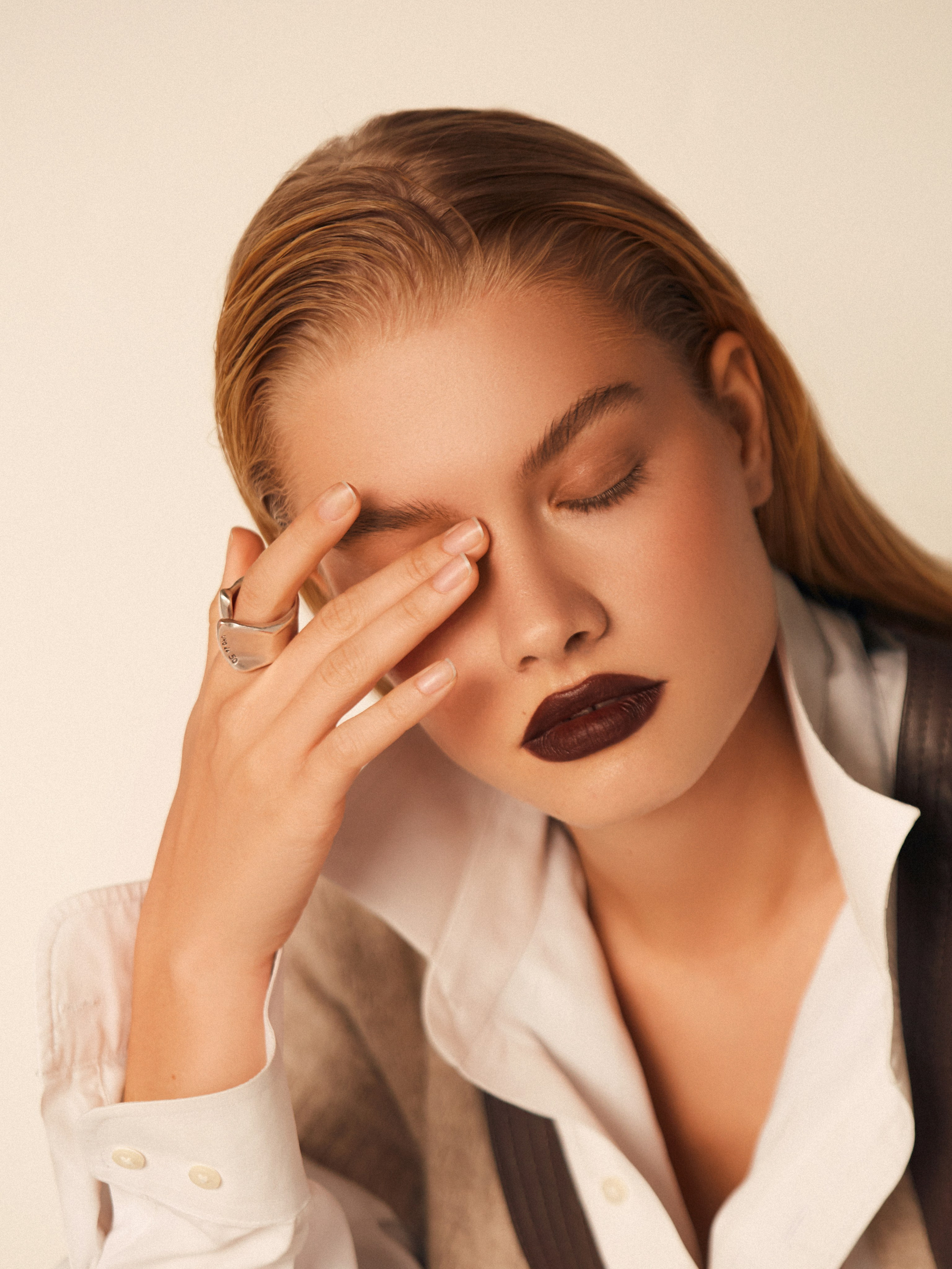 L'Officiel Lithuania. Профессиональный фотограф Федотова Арина