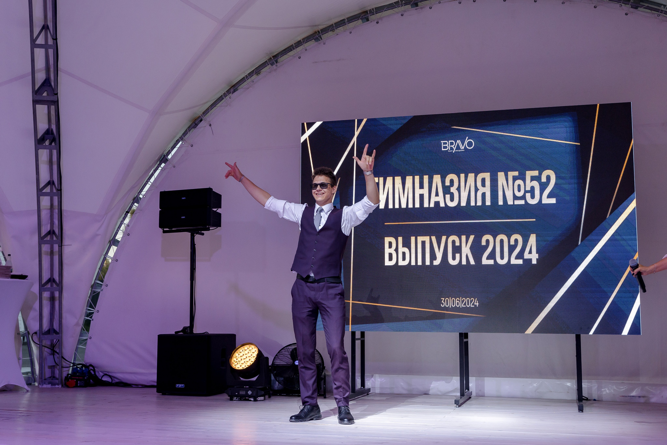 ВЫПУСКНОЙ White Place — Гимназия 52. Свадебный и семейный фотограф Динар Гильмутдинов