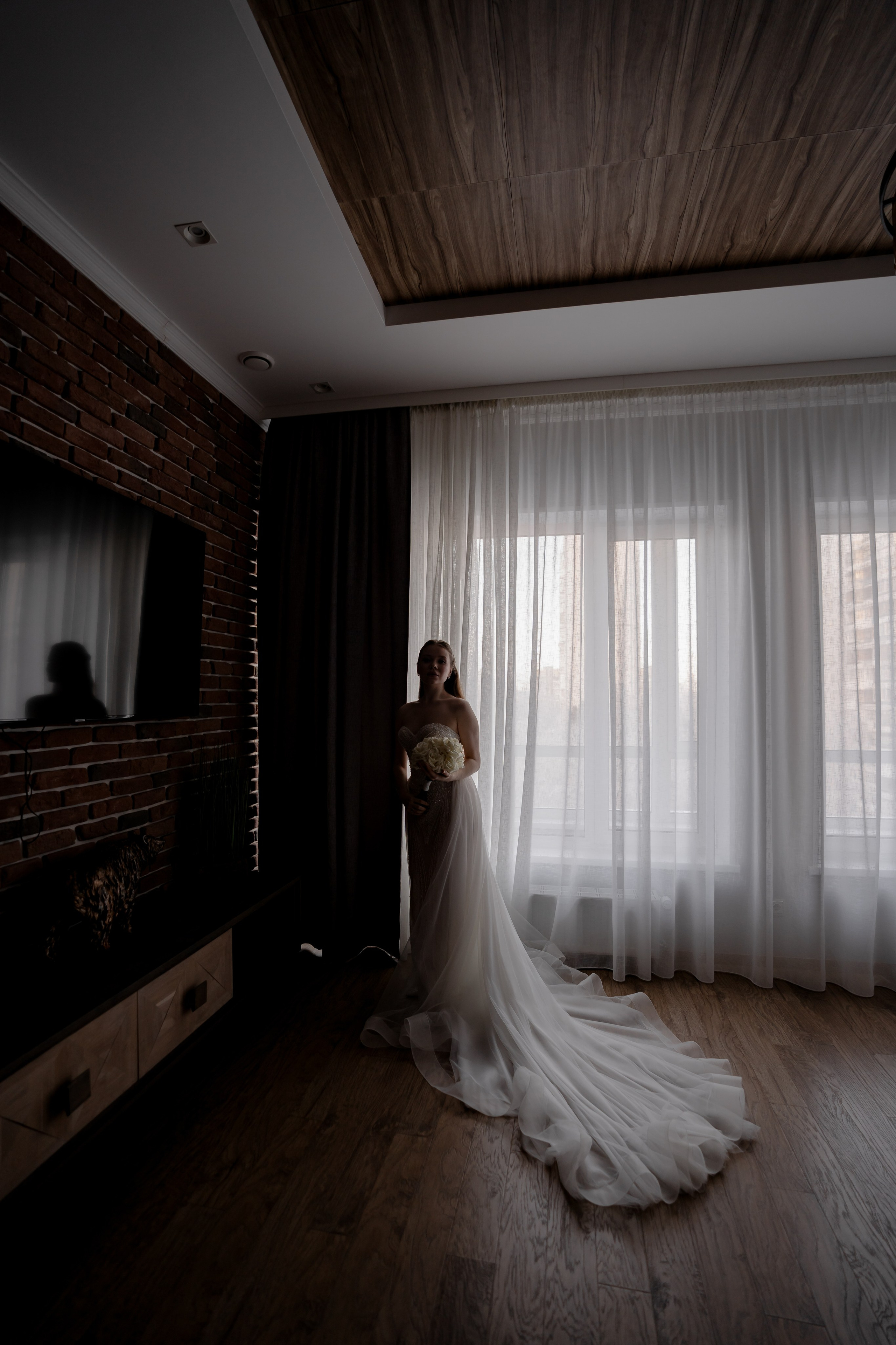 СВАДЕБНАЯ СЬЕМКА СБОРОВ В ОТЕЛЕ И ВЫЕЗД НА ЦЕРЕМОНИЮ (СНЯТО В СИБИРЕ В НИЖНЕВАРТОВСКЕ)М. Профессиональный фотограф, Санкт-Петербург — Виктория Богомолова