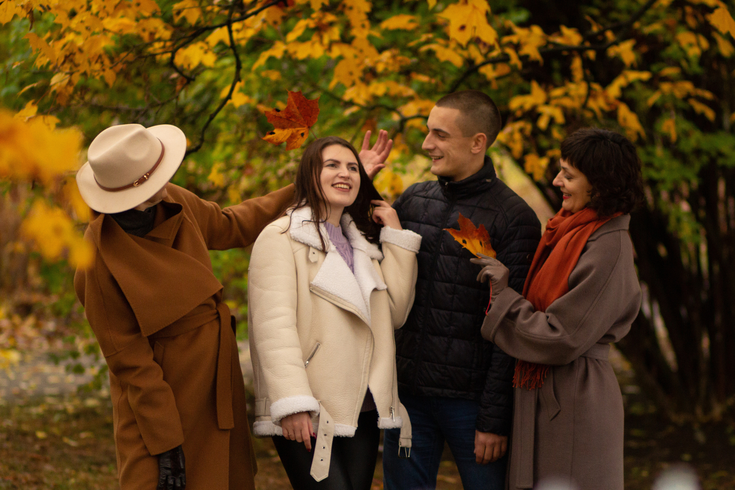 Уютная осень в кругу семьи. Елагин остров. Женский портрет и немного больше в Санкт-Петербурге