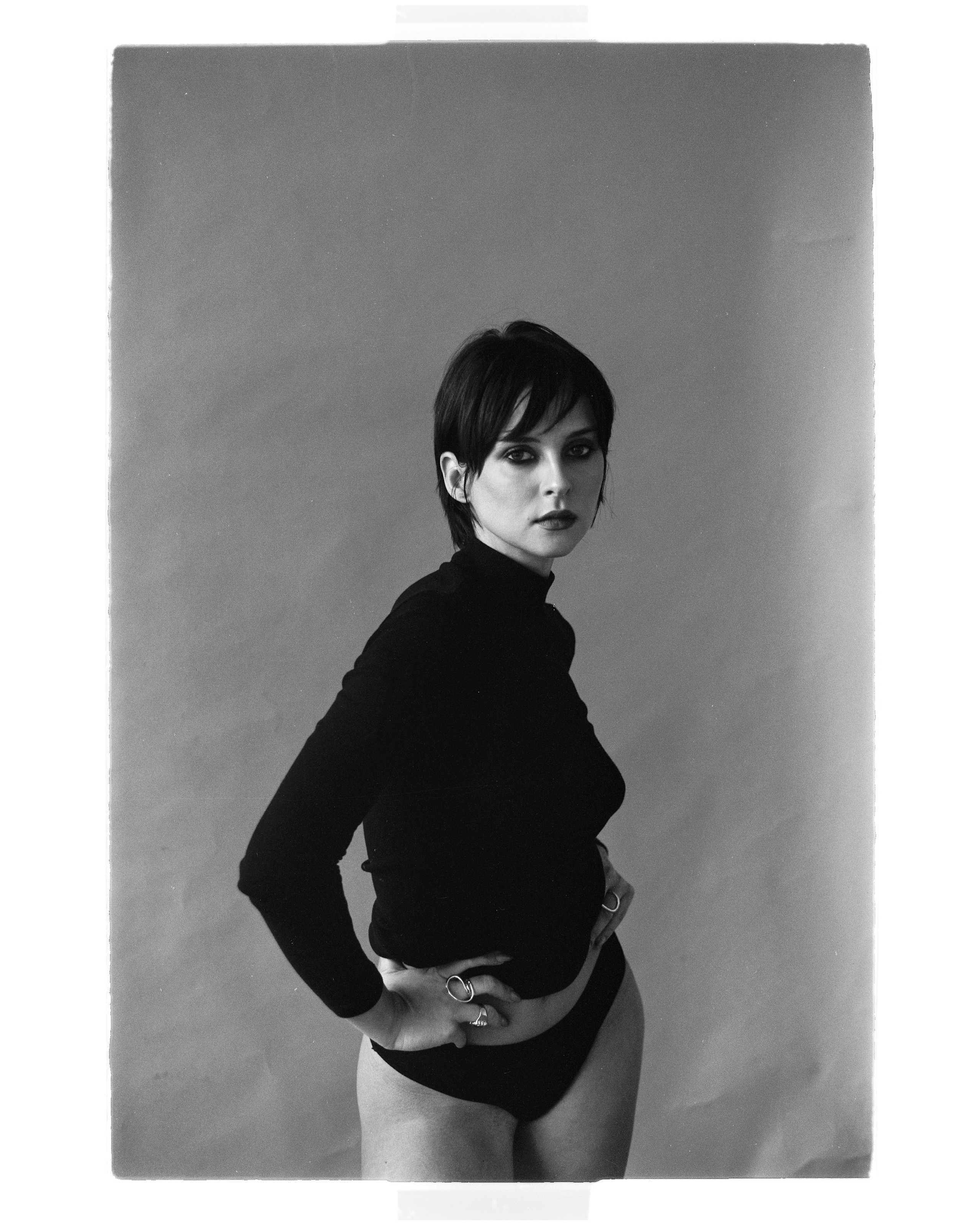 VICTORIA. ANNA — PHOTOGRAPHER