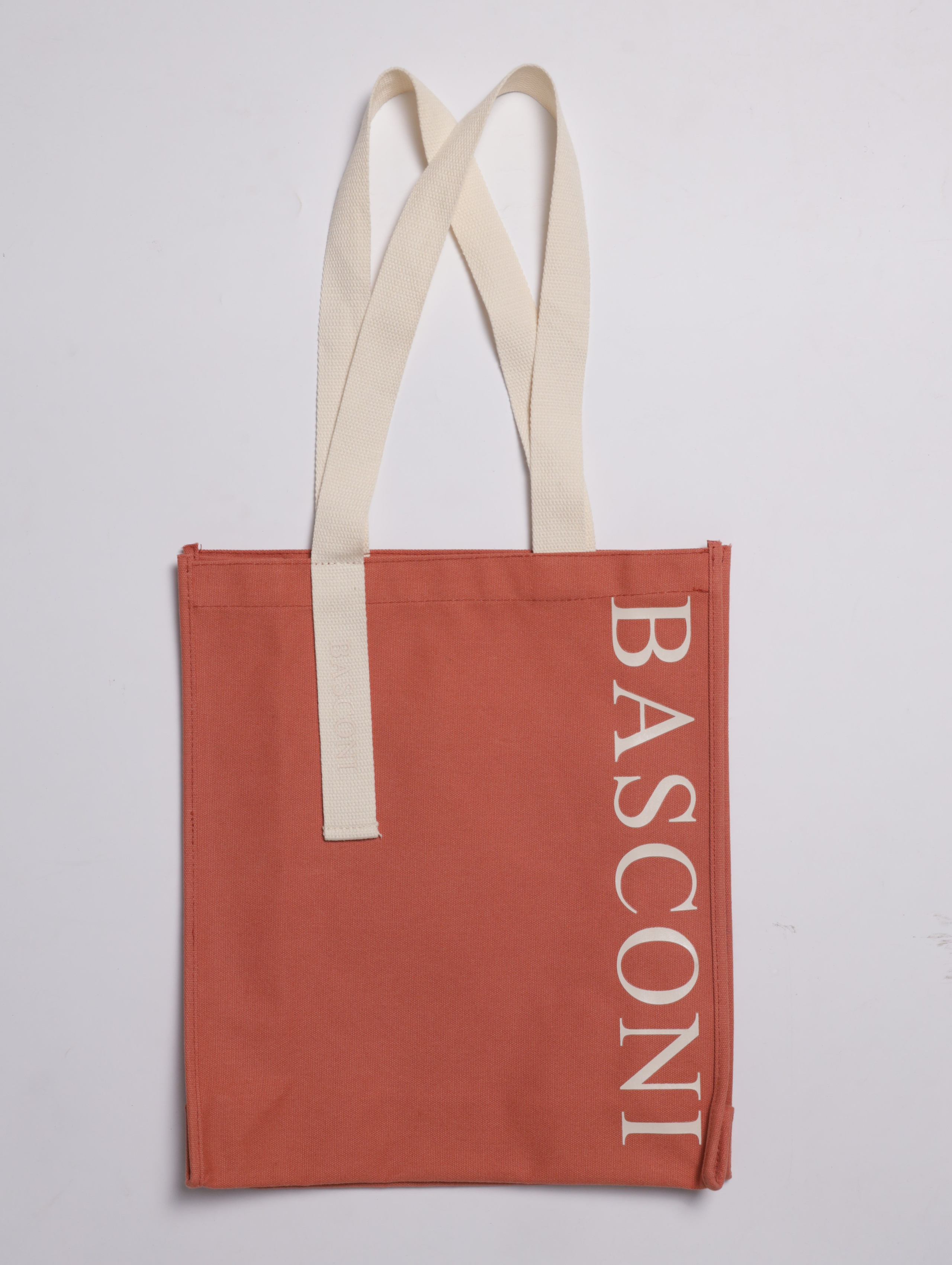 Шоперы. Предметный фотограф Артём Йома