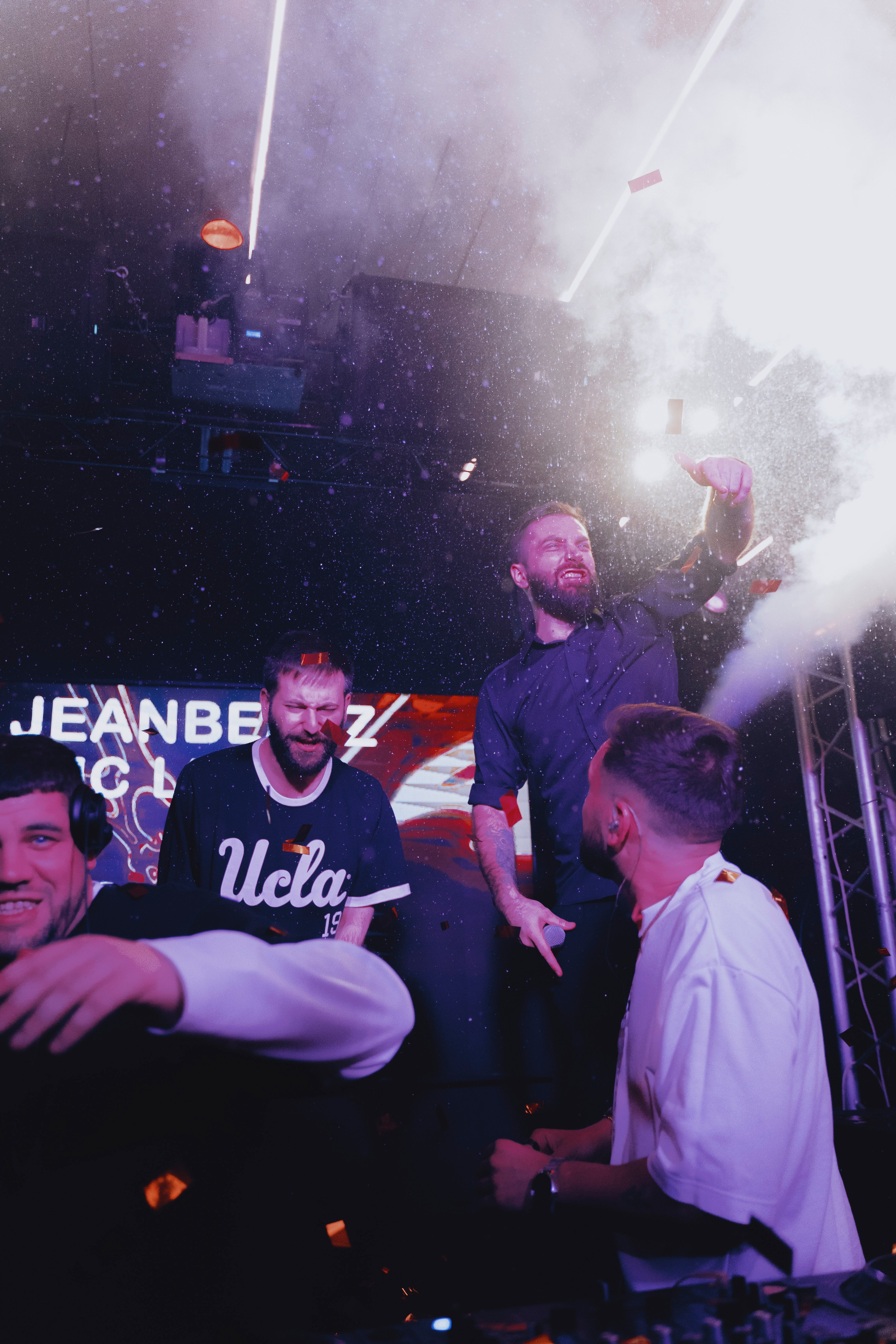 SANTA BARBARA. NIGHT VISION ФОТОГРАФЫ И ВИДЕОГРАФЫ СПБ