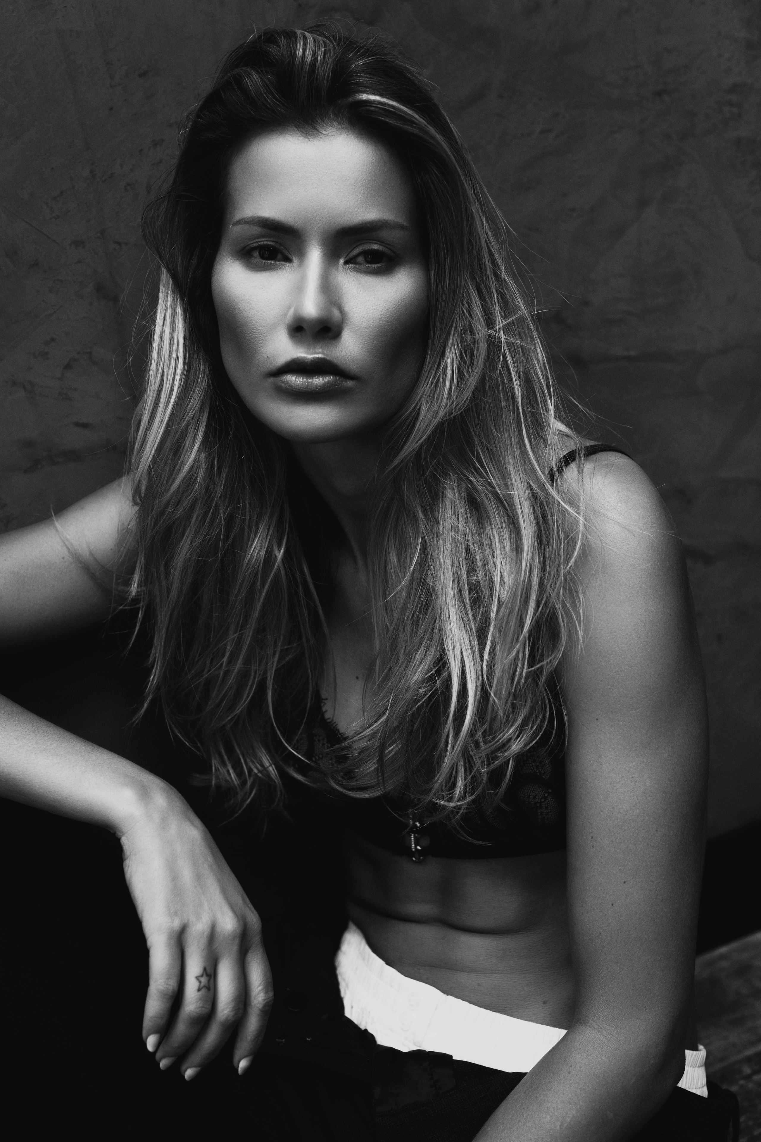 Grit 3 (Studio Portrait Retouch). Илья Игнатченко — фотограф, ретушер