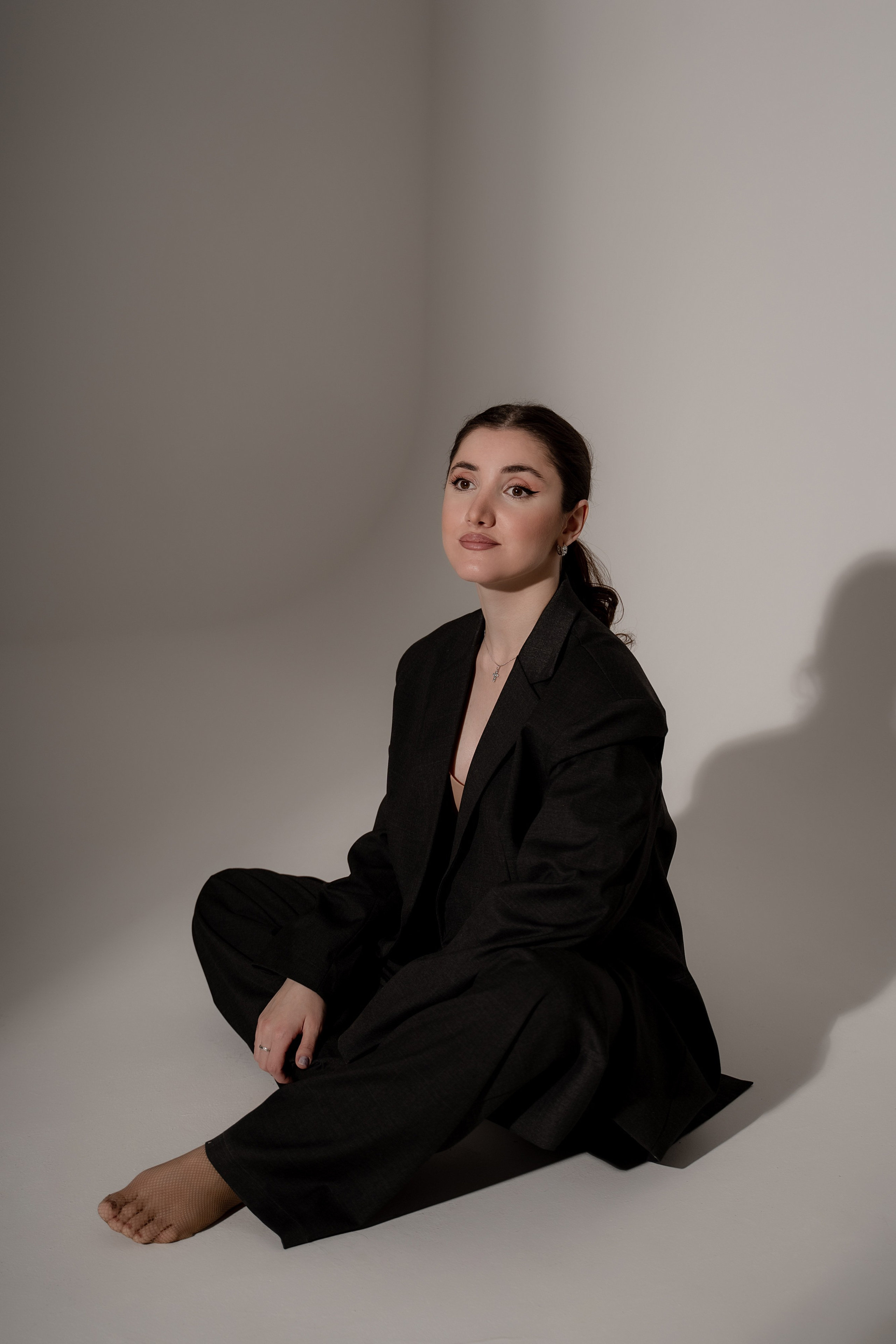 Фотосессия в студии «Классическая женственность». Портретный и свадебный фотограф Алла Карени Москва