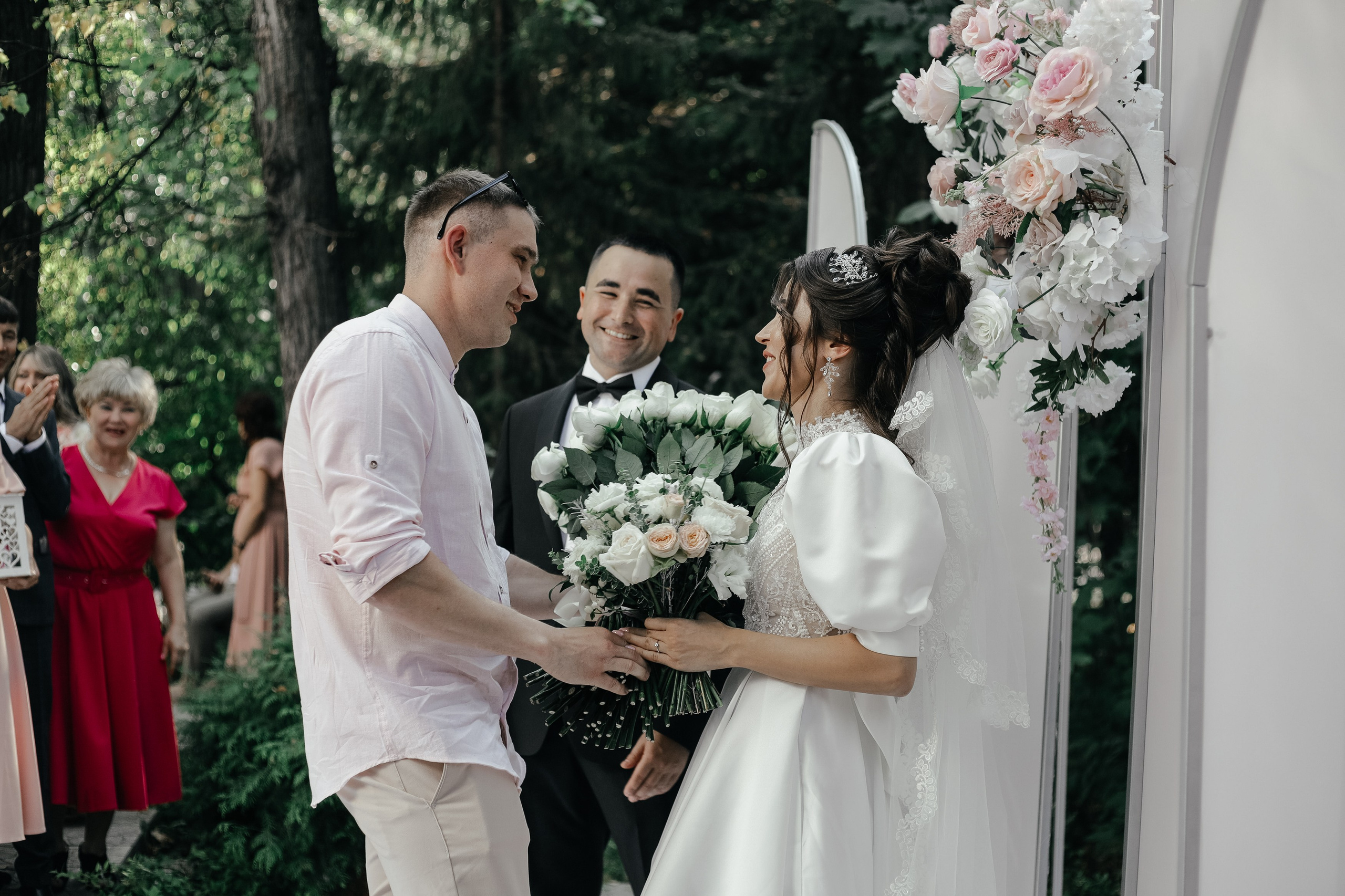 Свадебный фотограф Уфа — Руслан ГабдлисламовЖивые эмоции, красивые кадры, воспоминания на всю жизнь.Работаю по всей Республике Башкортоста. Свадебный фотограф Уфа Руслан Габдлисламов