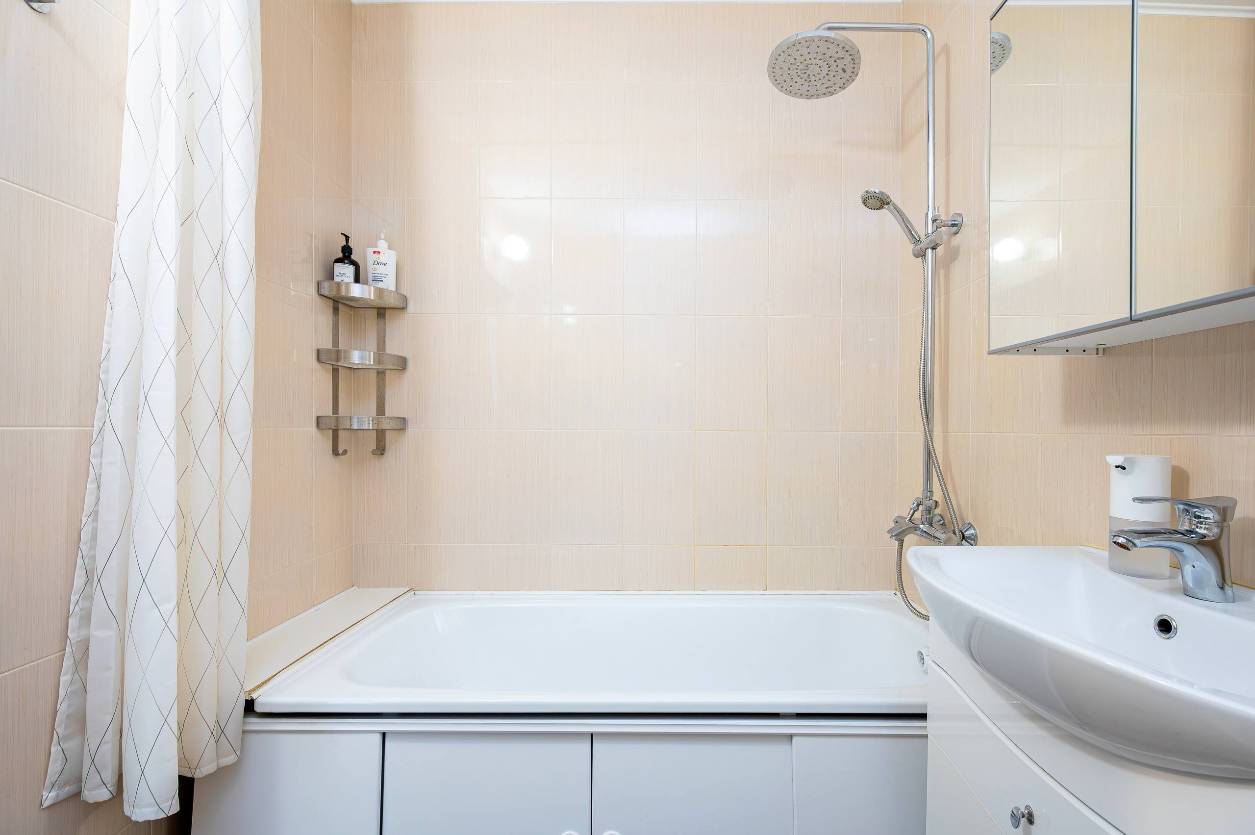 Квартира под суточную аренду на ул. Тамбасова. Интерьерный фотограф. Фото- видеосъемка недвижимости Санкт-Петербург