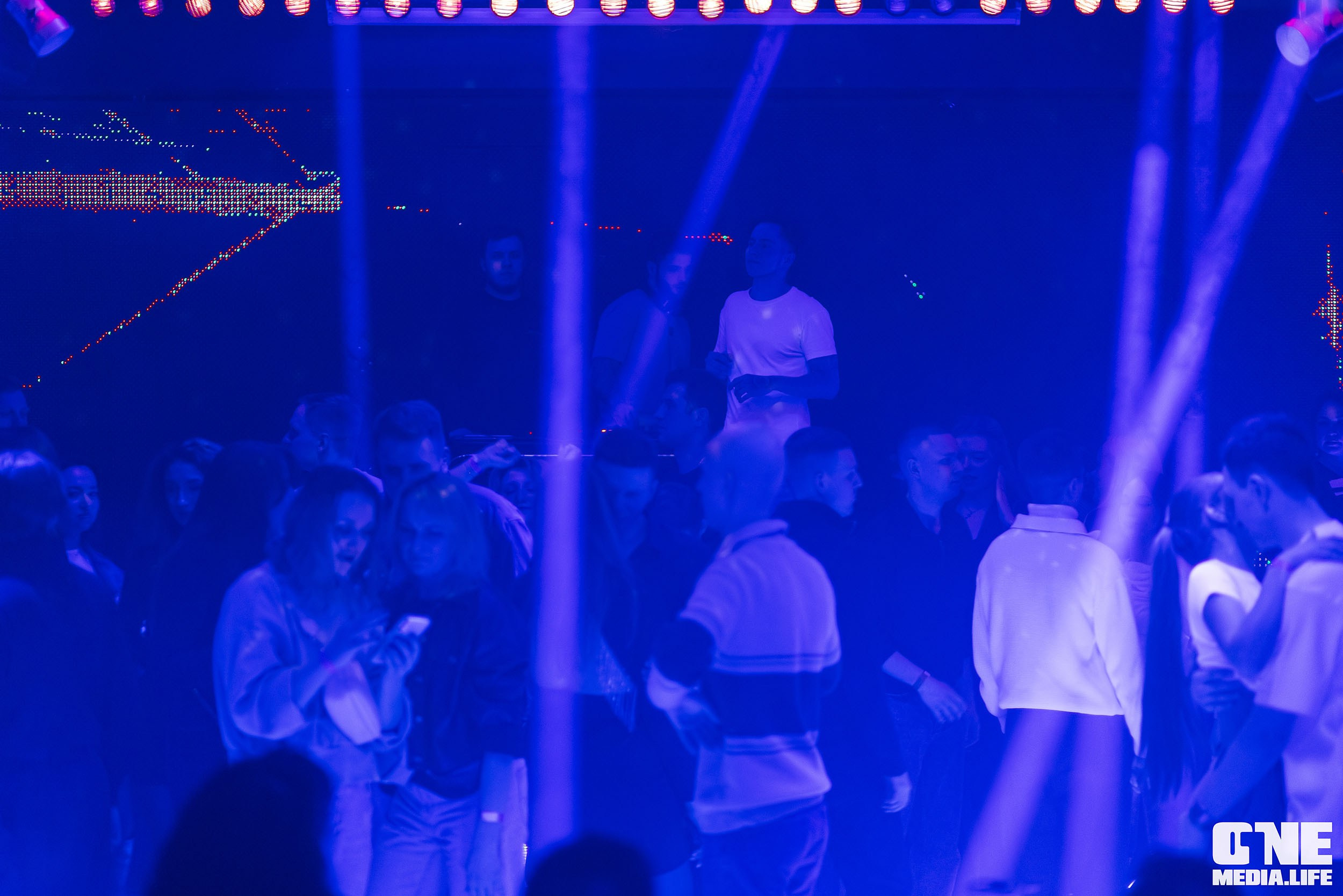 Фоторепортаж из Планеты. One Media Life: фоторепортажи, фотоотчеты с мероприятий и заведений