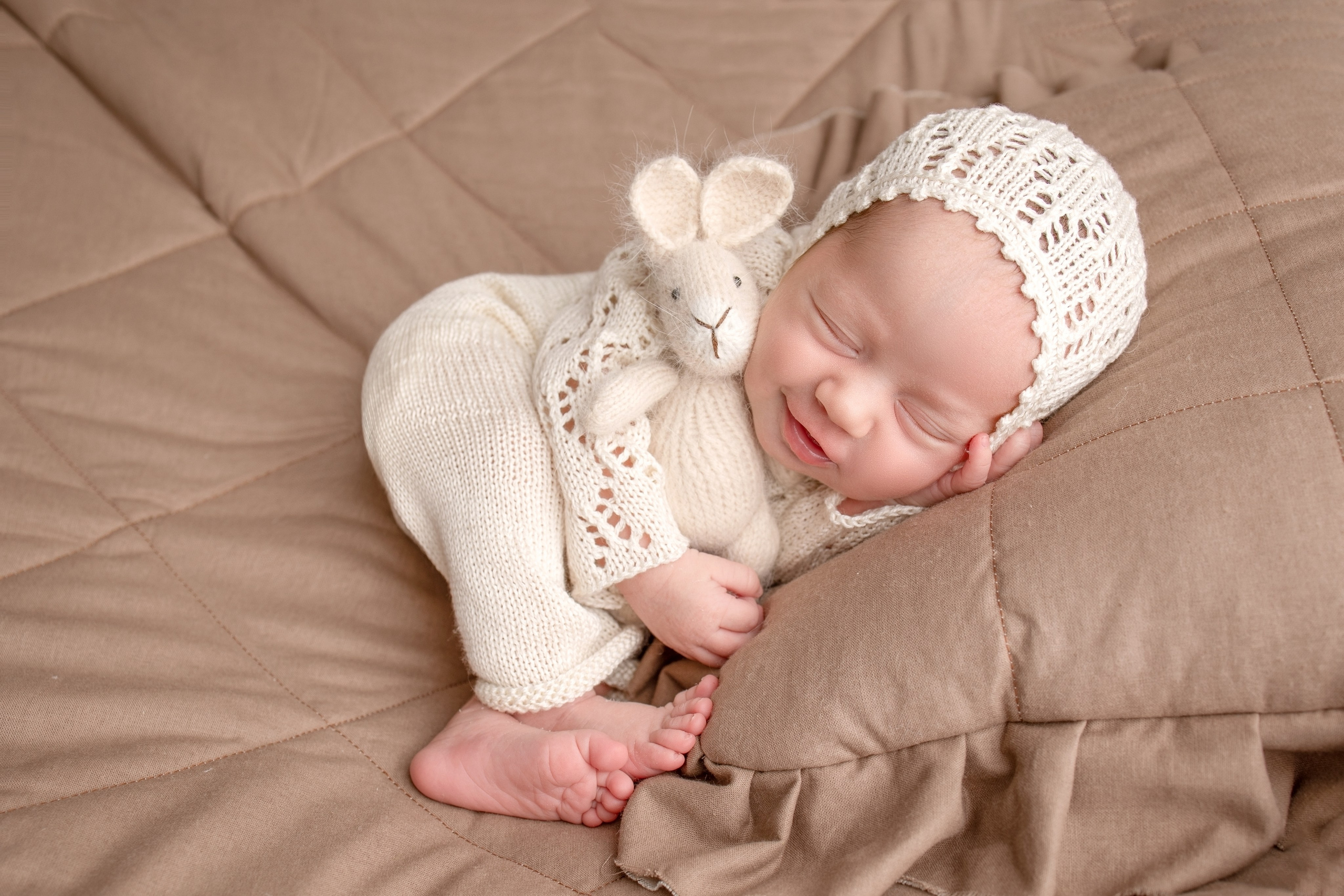 Нежная и милая фотосессия первых дней жизни Вашего ребенка в Минске. Фотограф новорождённых Минск — стоимость newborn фотосессии в Минске