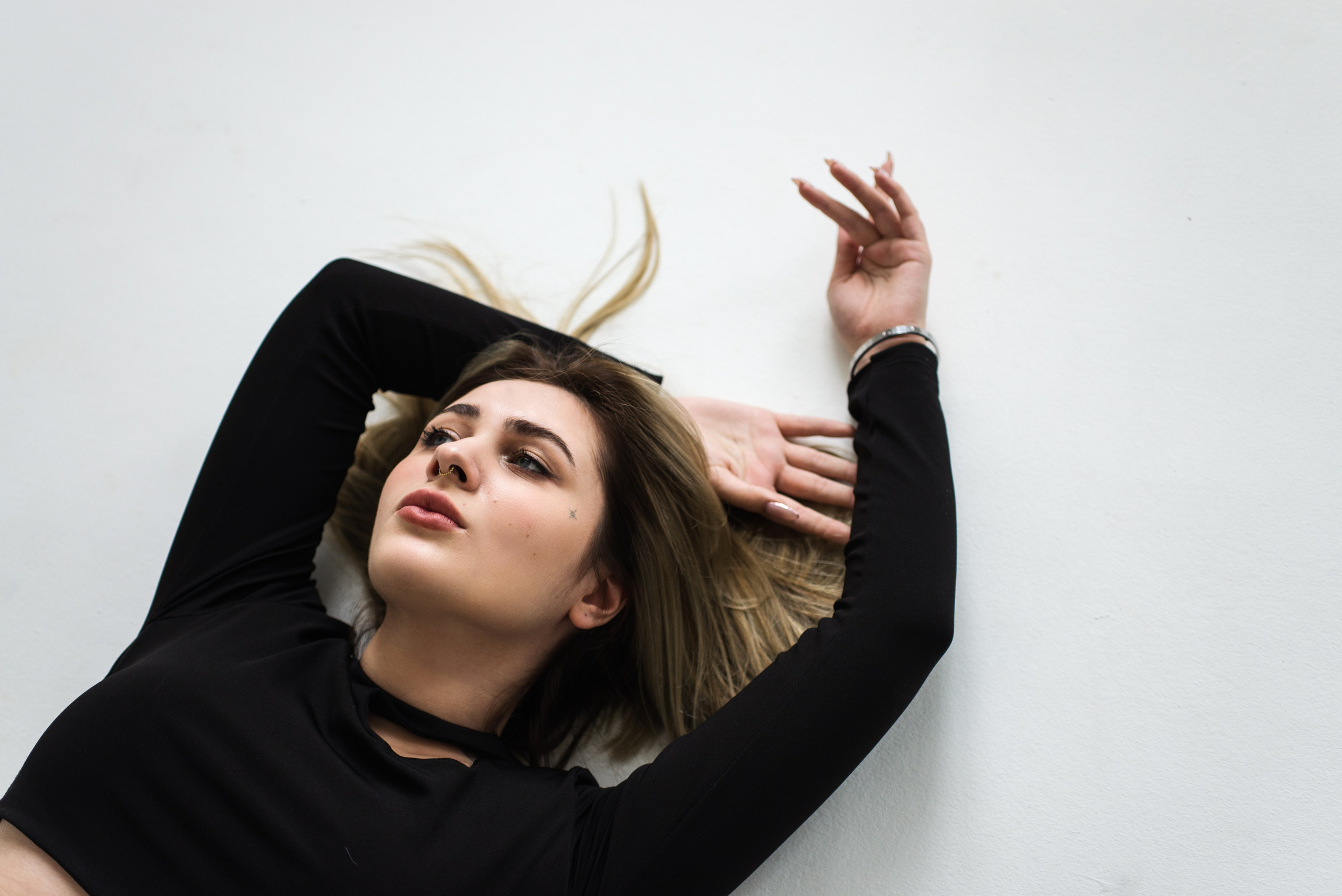 Полина в студии 1784. Фотограф Людмила Белова