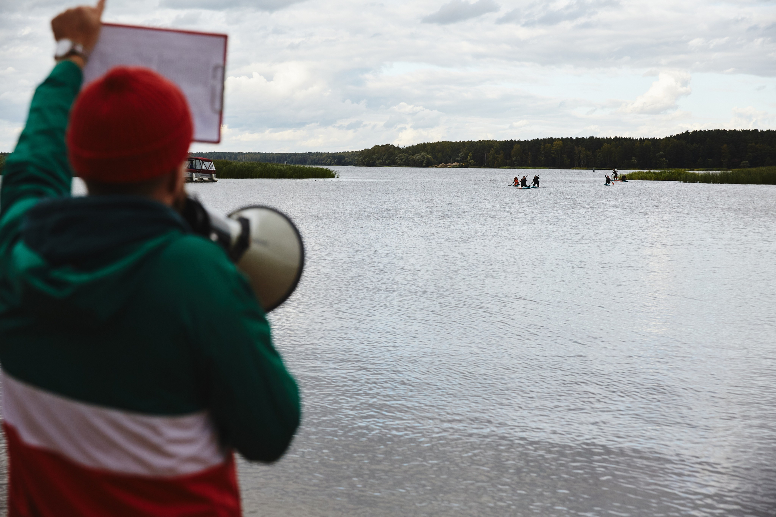 Фотограф на тимбилдинг: спортивное командообразование за городом. КонТайм: профессиональная съемка для организаций