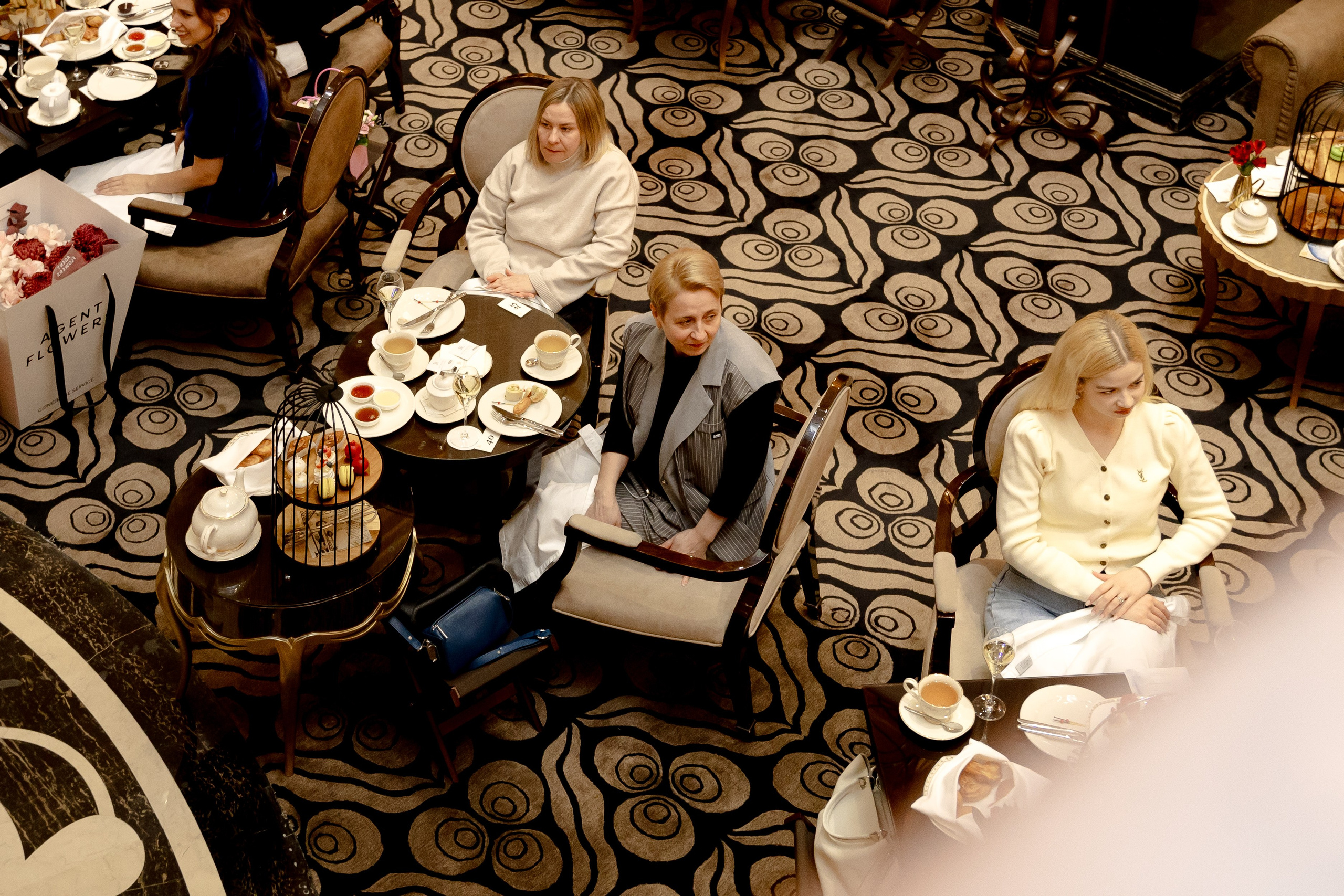 Чайная церемония в отеле «ST REGIS MOSCOW». Свадебный/Портретный фотограф снимаю в Москве