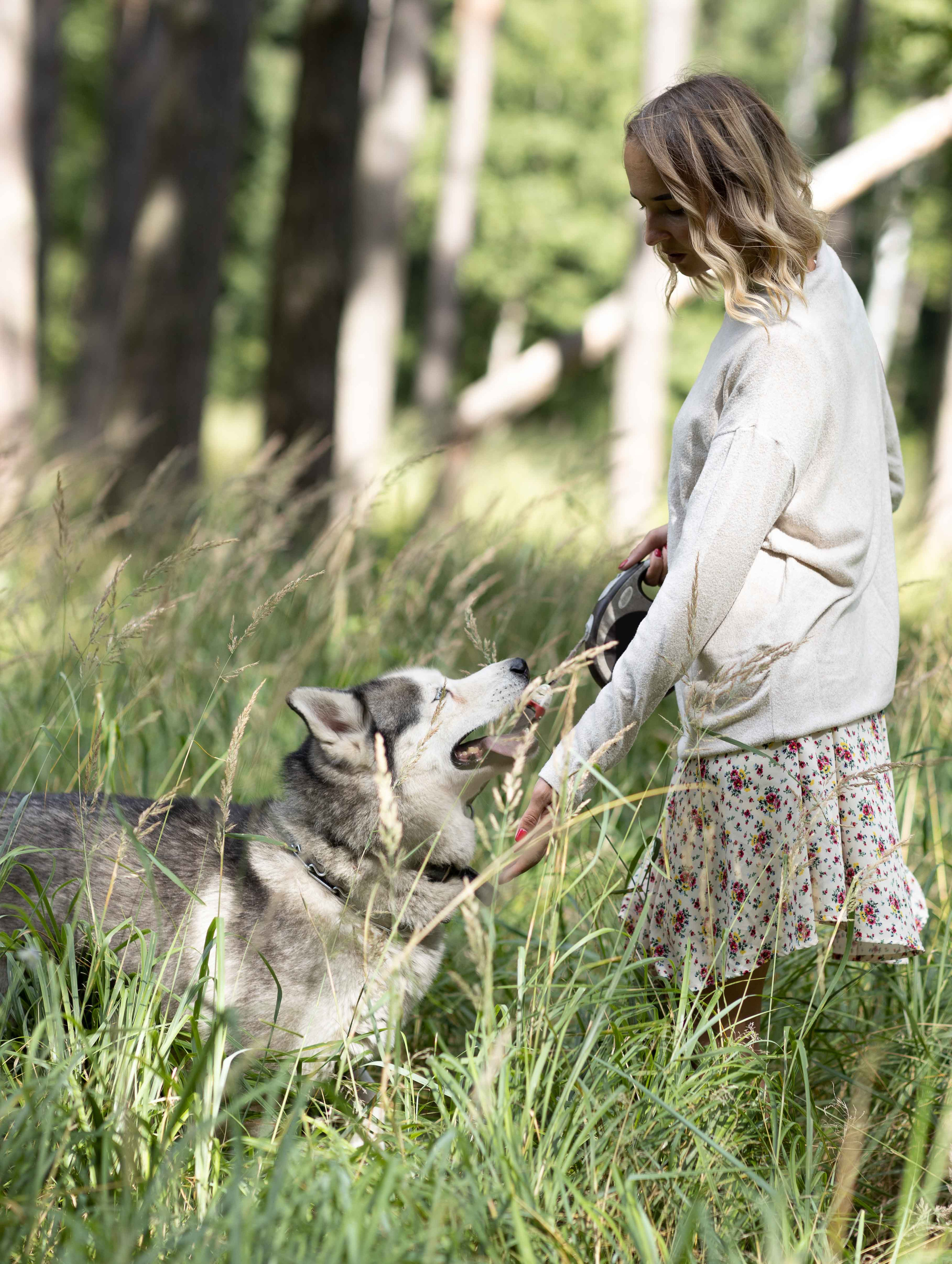 Люба и Гермес. Фотосессия в лесу. Портретный фотограф Екатерина Лысенко, Москва