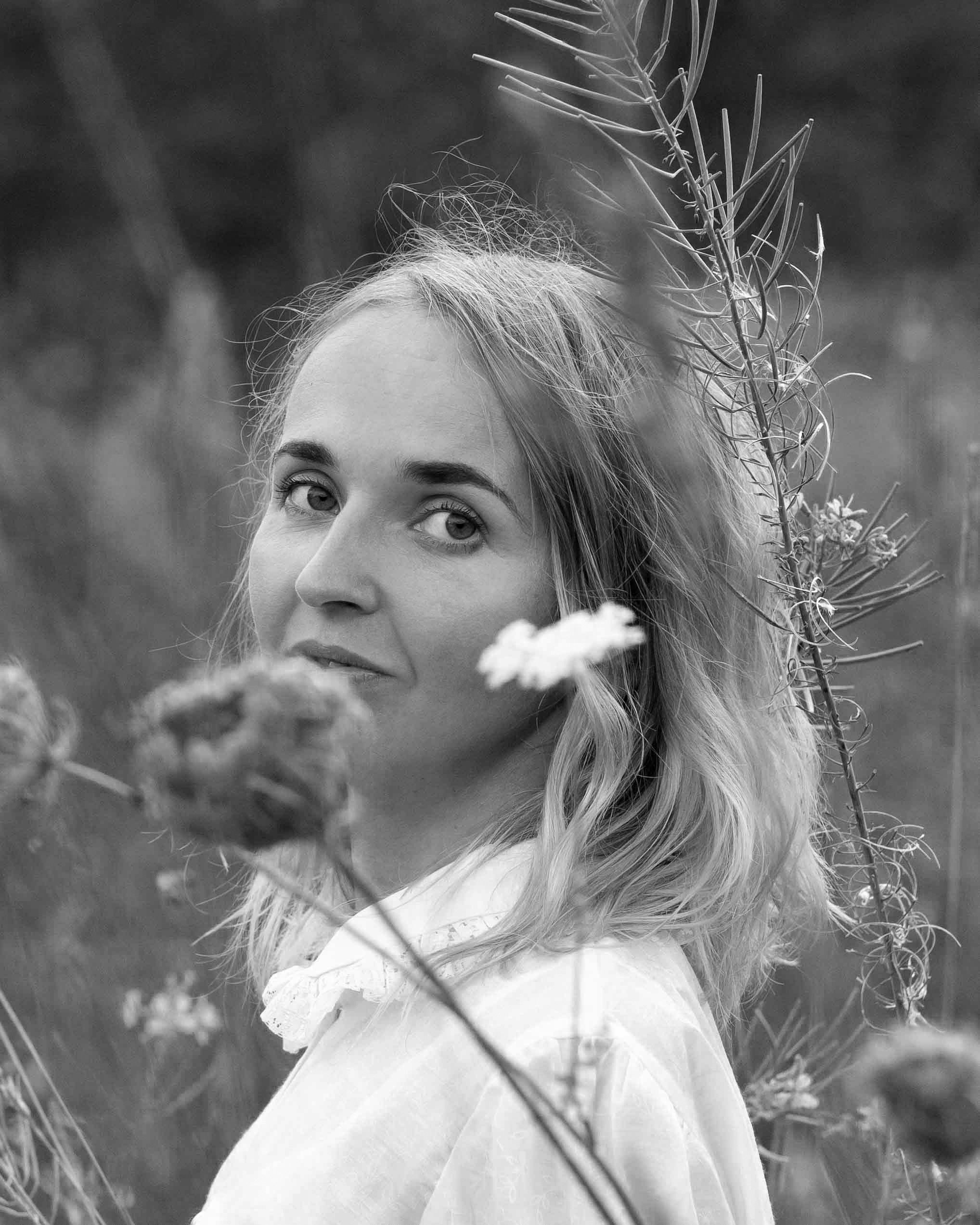 Фотопрогулка в поле. Портретный фотограф Екатерина Лысенко, Москва