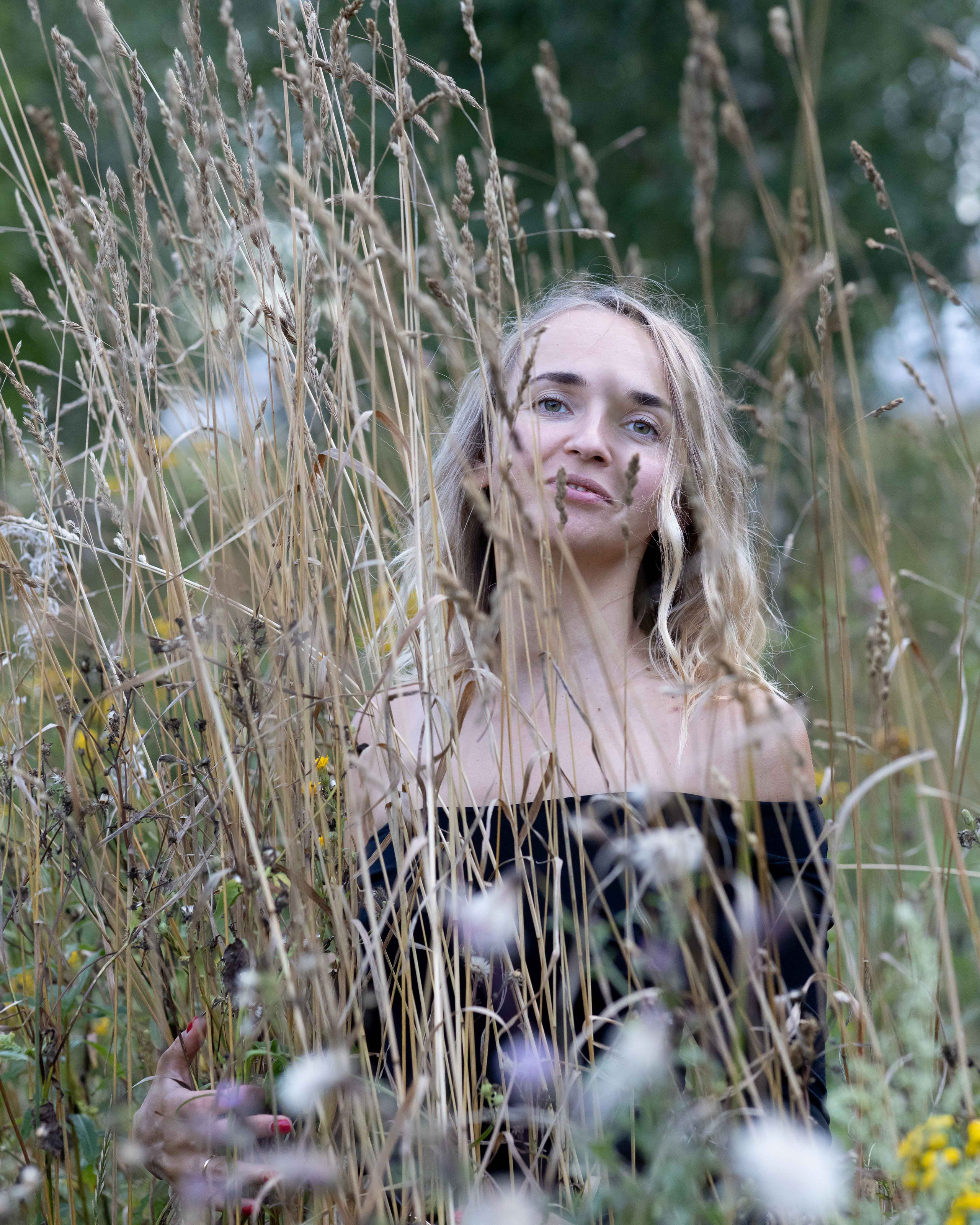 Фотопрогулка в поле. Портретный фотограф Екатерина Лысенко, Москва