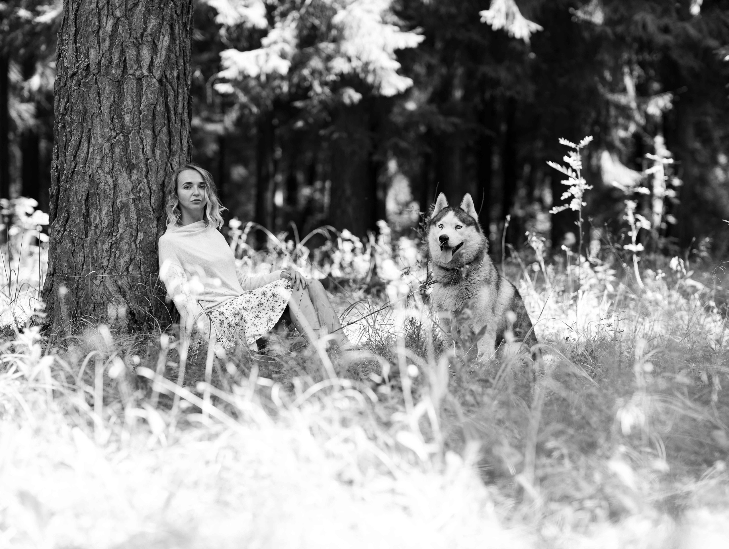 Люба и Гермес. Фотосессия в лесу. Портретный фотограф Екатерина Лысенко, Москва