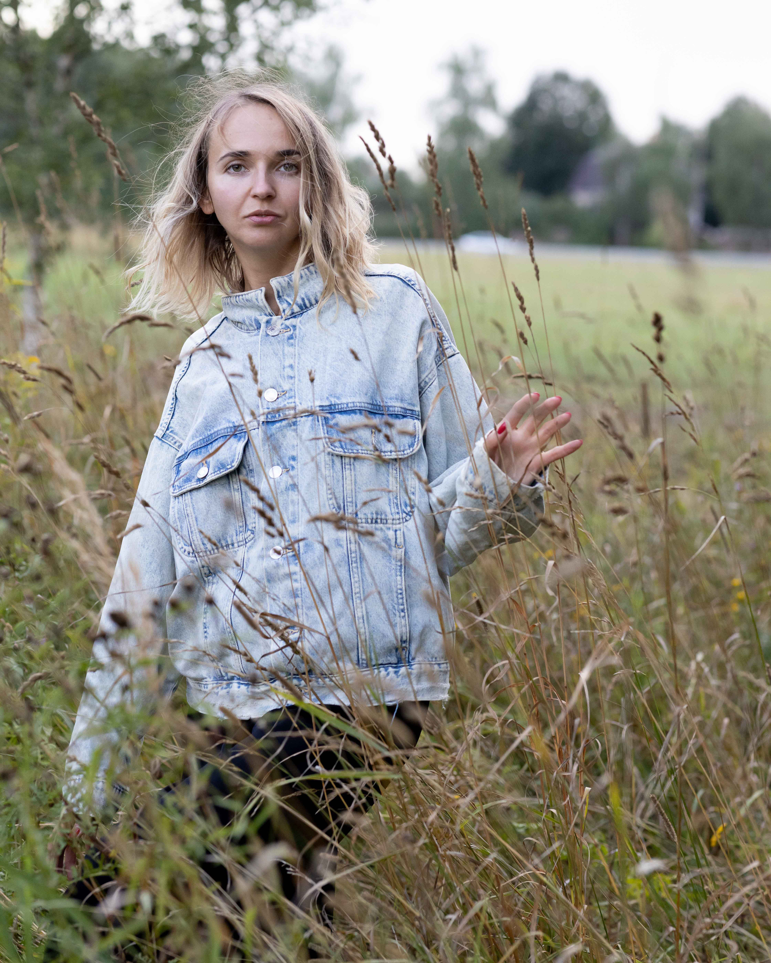 Фотопрогулка в поле. Портретный фотограф Екатерина Лысенко, Москва