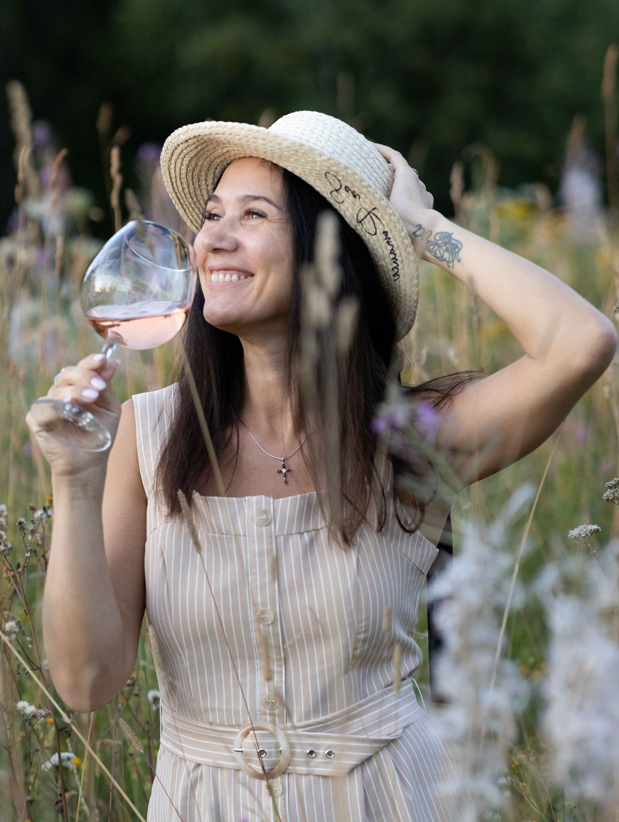 Фото с полевыми цветами. Портретный фотограф Екатерина Лысенко, Москва