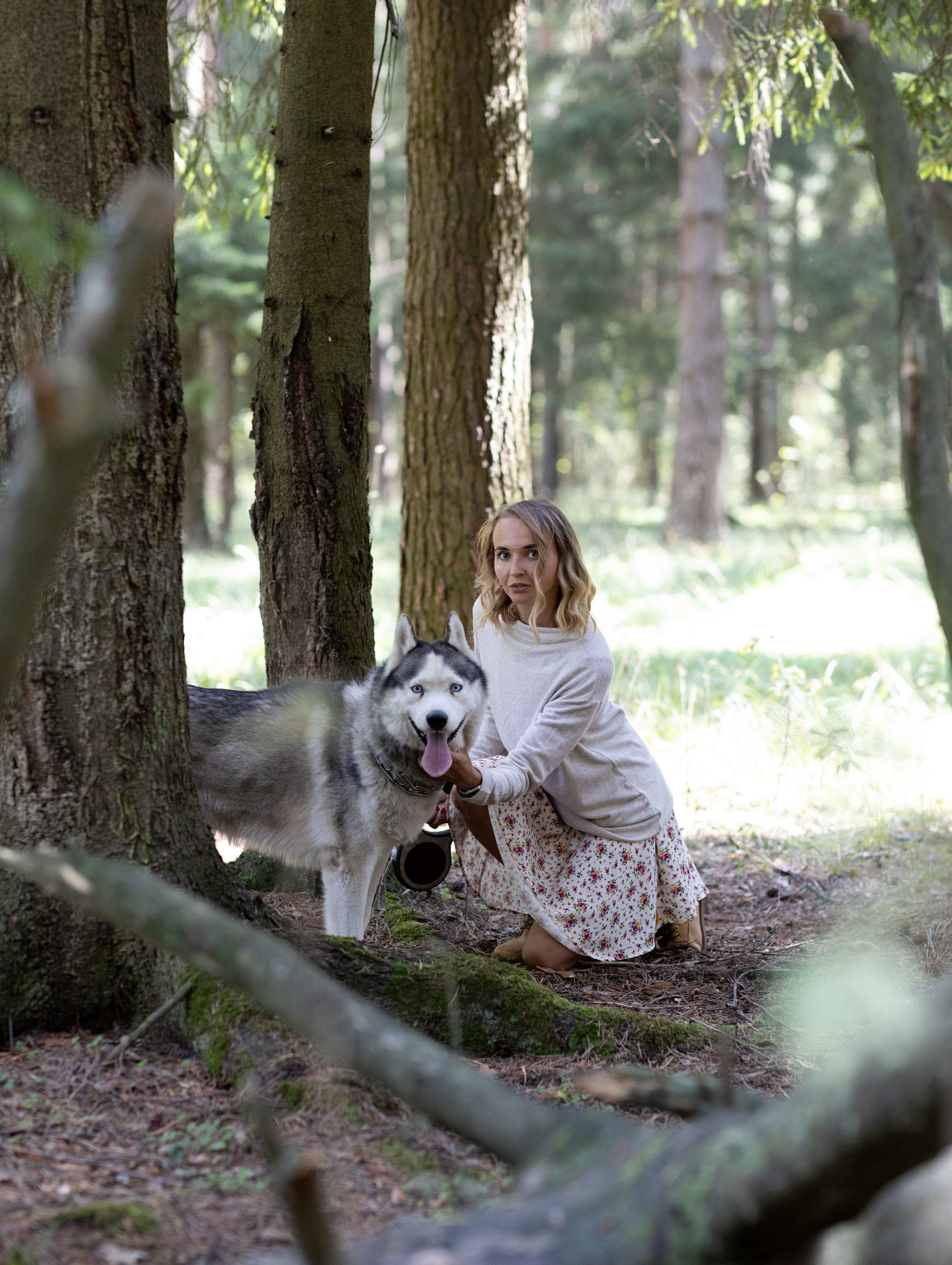 Люба и Гермес. Фотосессия в лесу. Портретный фотограф Екатерина Лысенко, Москва