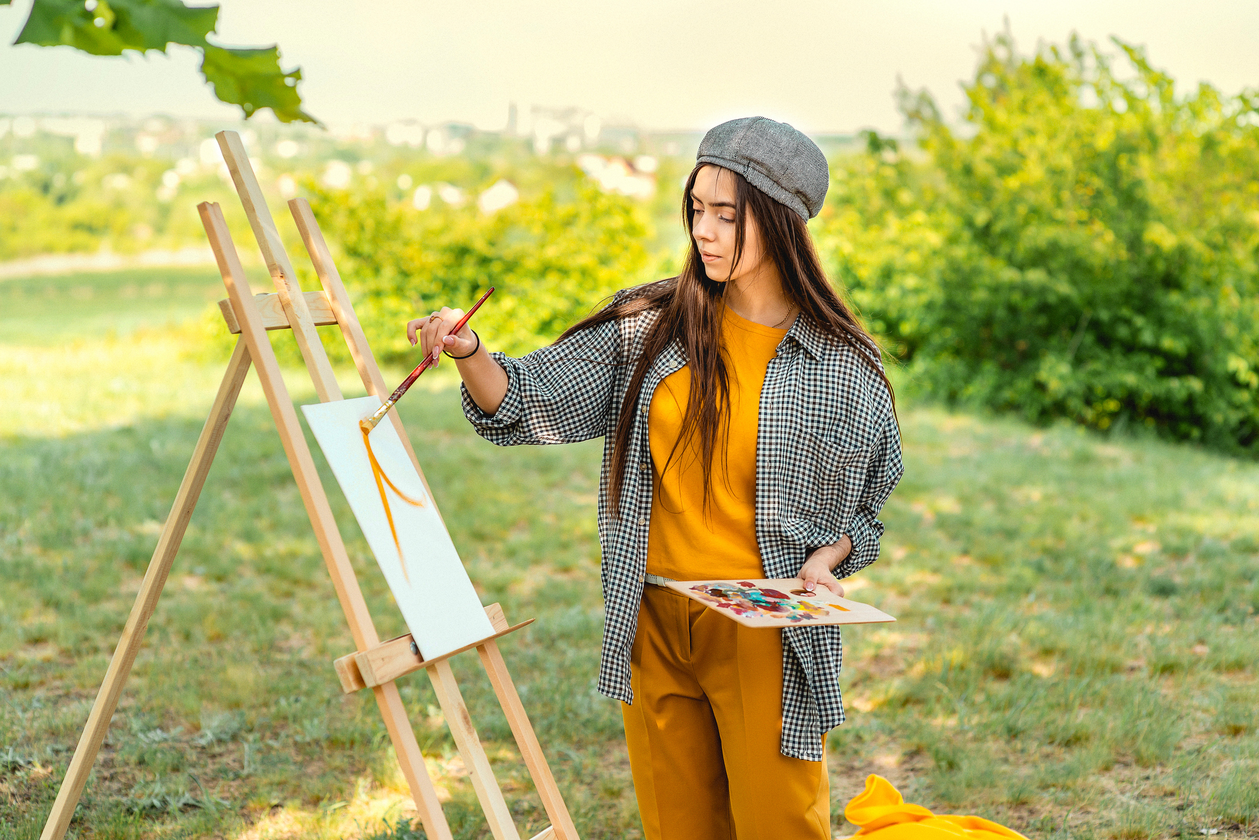 Съемка девушки с мольбертом. Семейный и детский фотограф Наталья Горда