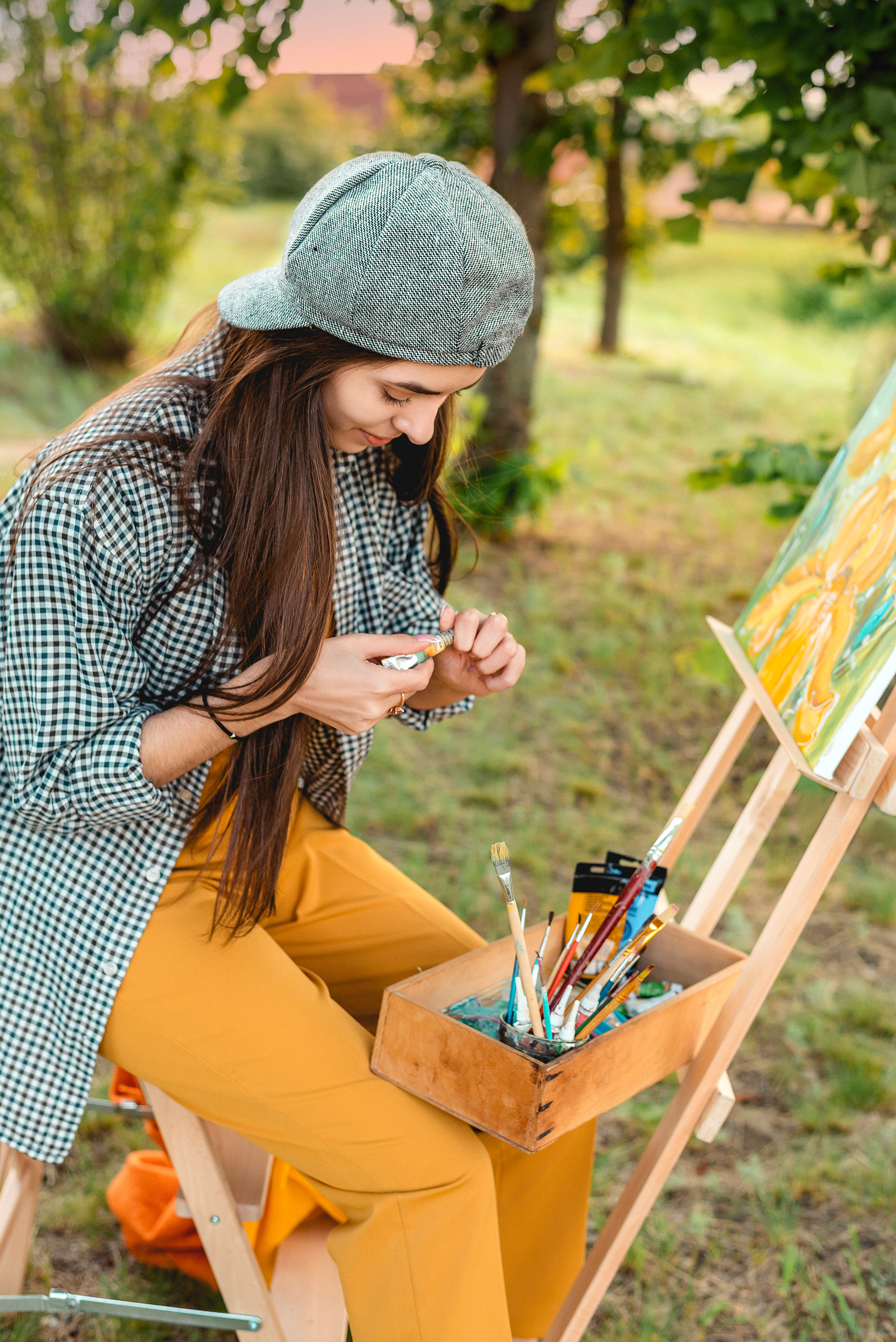 Съемка девушки с мольбертом. Семейный и детский фотограф Наталья Горда