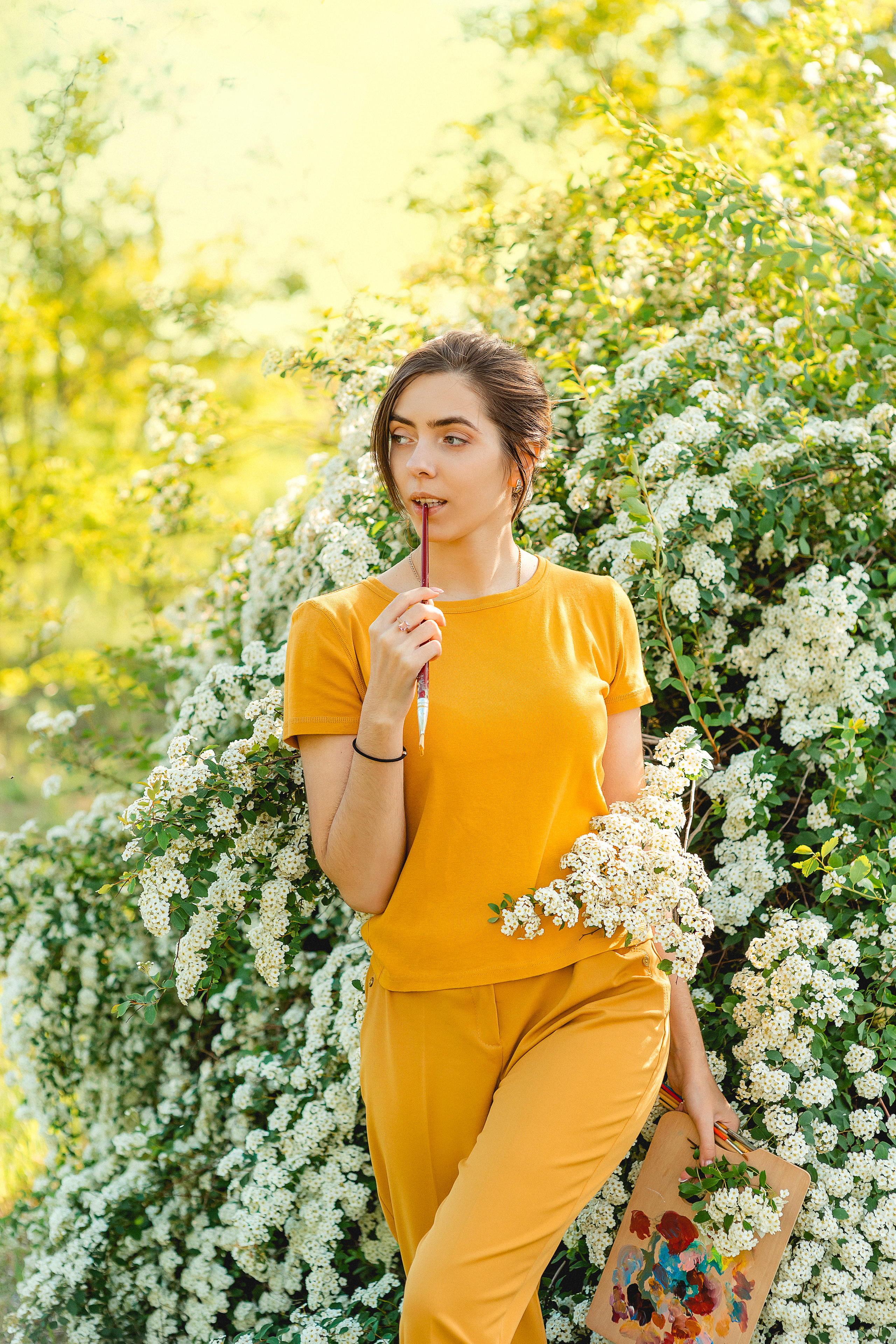 Съемка девушки с мольбертом. Семейный и детский фотограф Наталья Горда