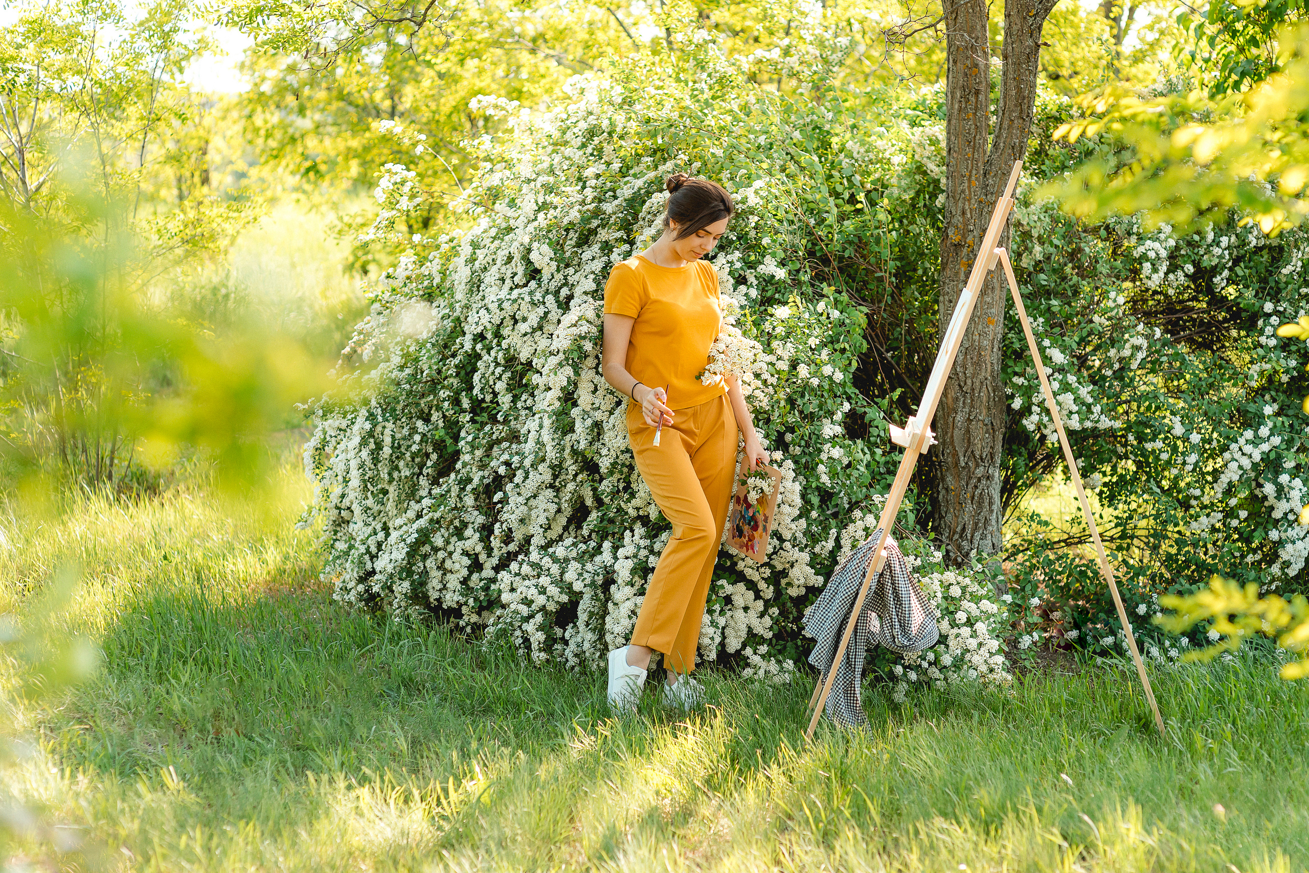 Съемка девушки с мольбертом. Семейный и детский фотограф Наталья Горда