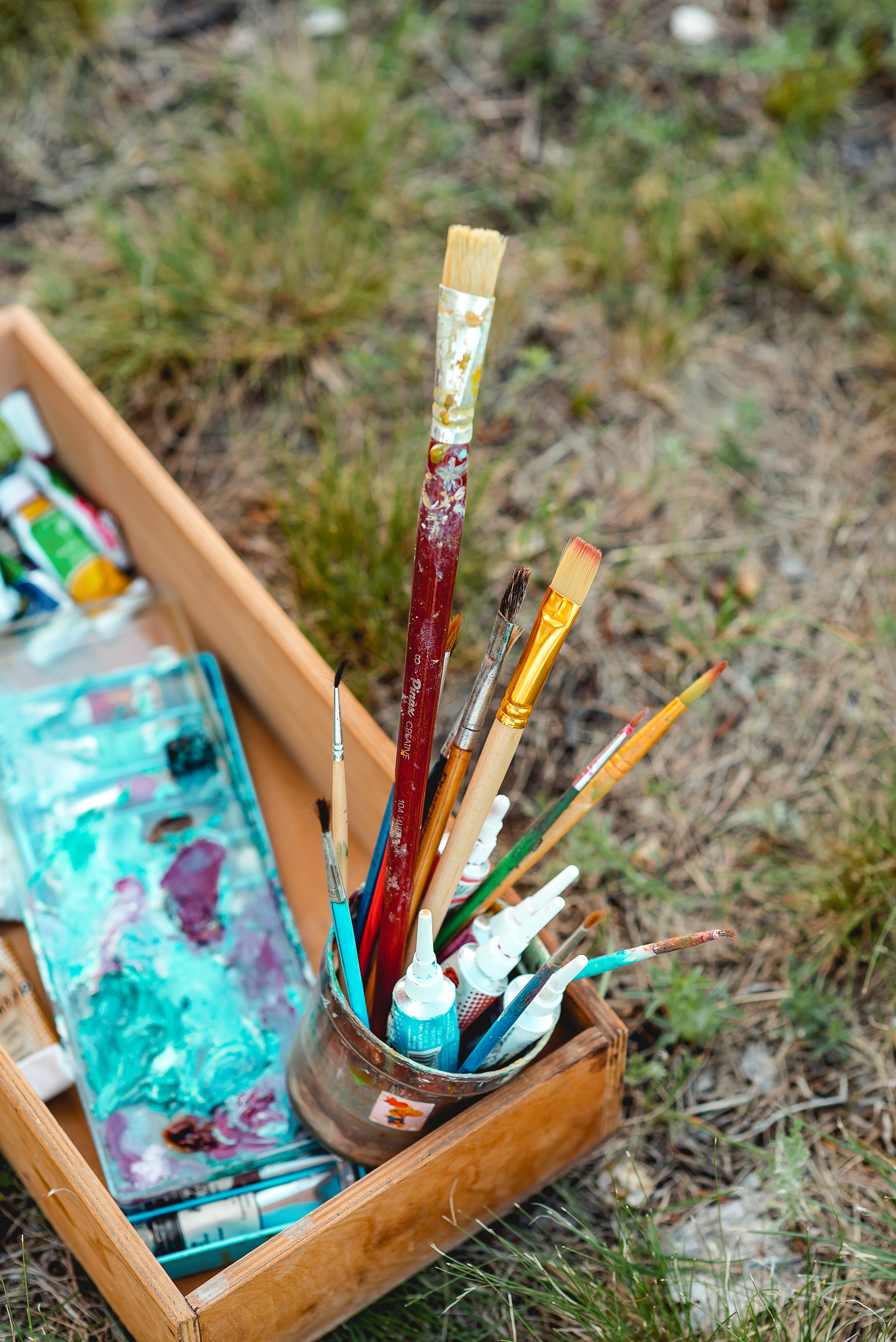 Съемка девушки с мольбертом. Семейный и детский фотограф Наталья Горда