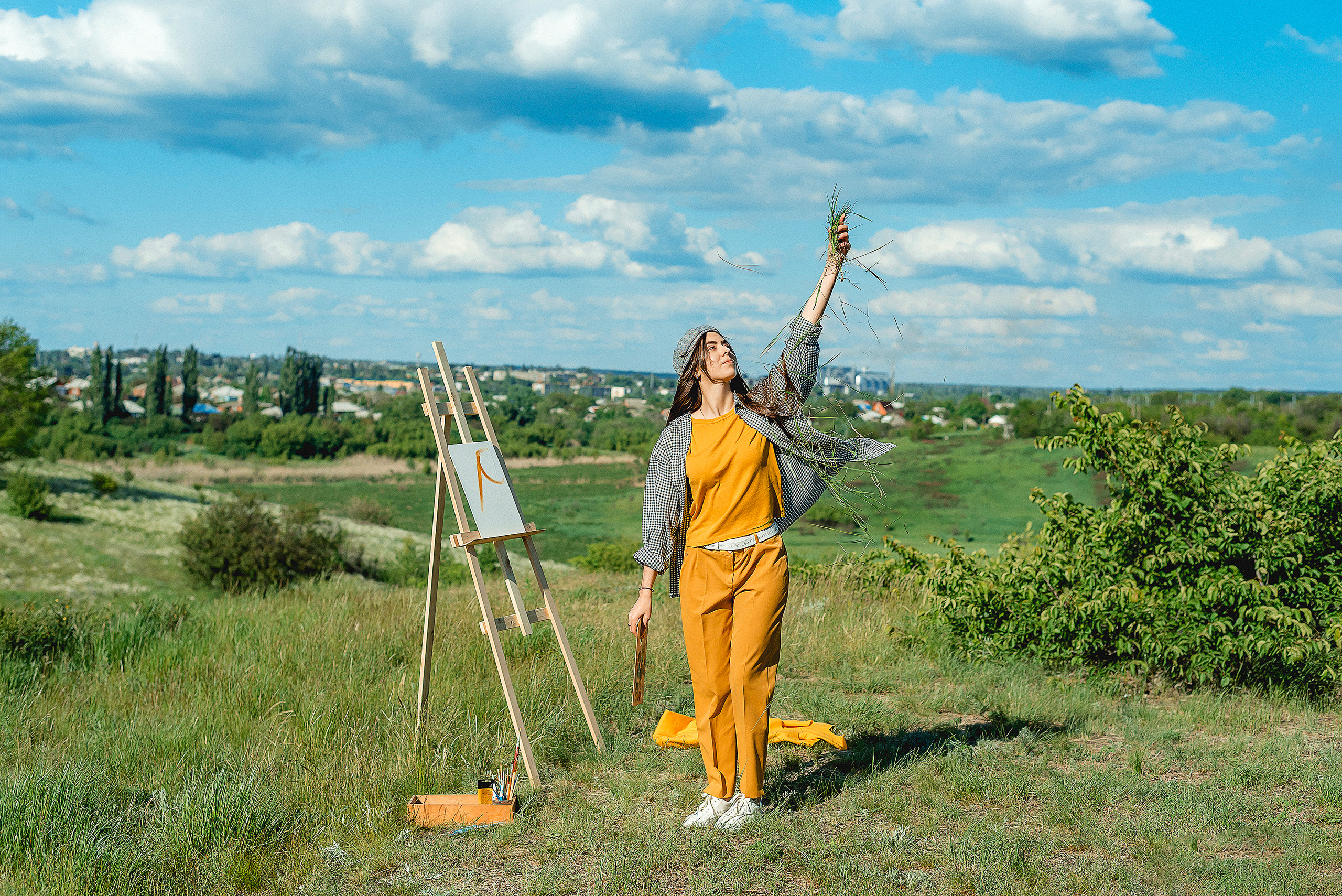 Съемка девушки с мольбертом. Семейный и детский фотограф Наталья Горда