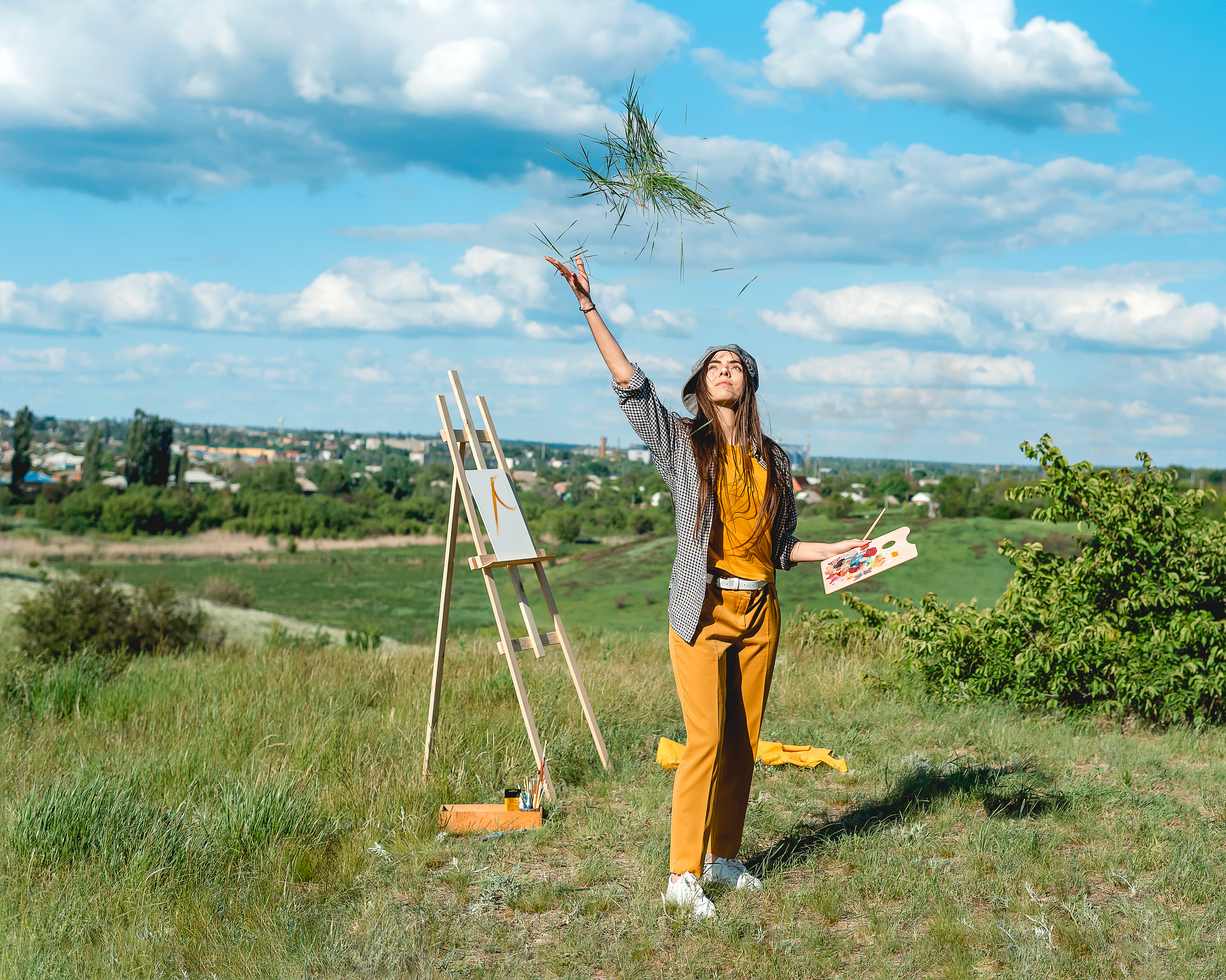Съемка девушки с мольбертом. Семейный и детский фотограф Наталья Горда