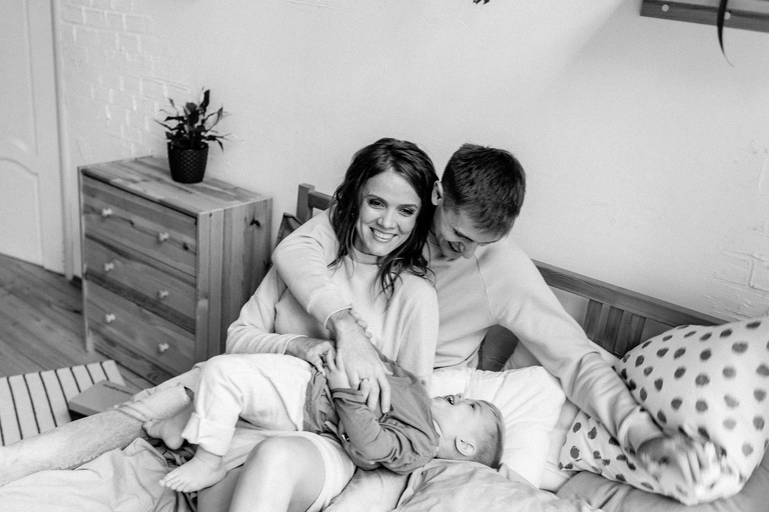 Семейная фотосессия в фотостудии. Фотограф в Краснодаре и Краснодарском Крае